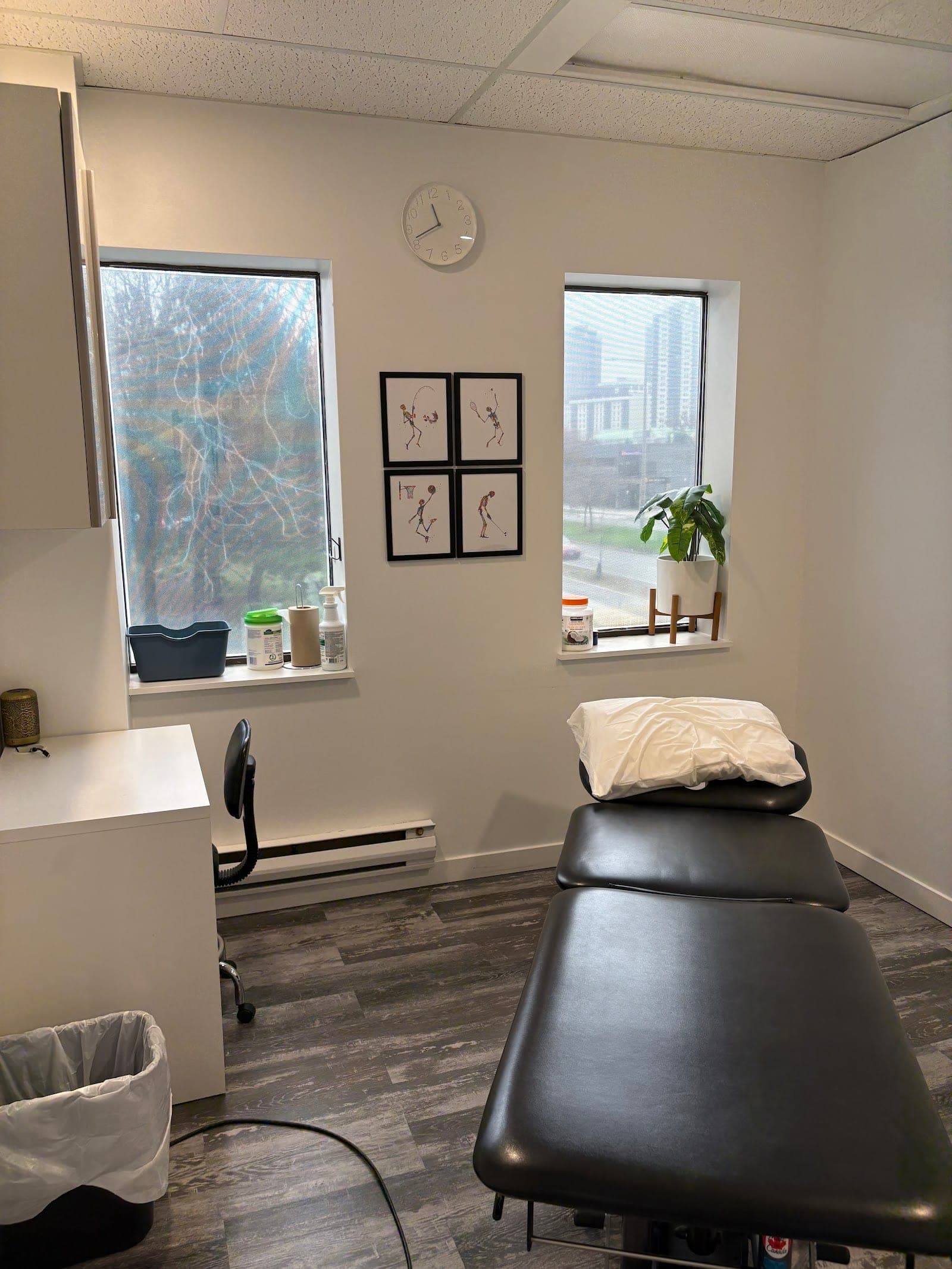 iMove Clinic - Downtown Hamilton (photo: iMove Clinic - York Blvd, via Google)