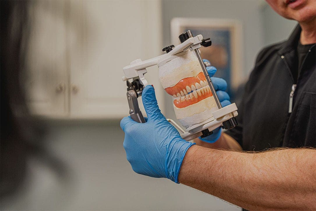 SeniorHome.ca - Battell Denture Clinic
