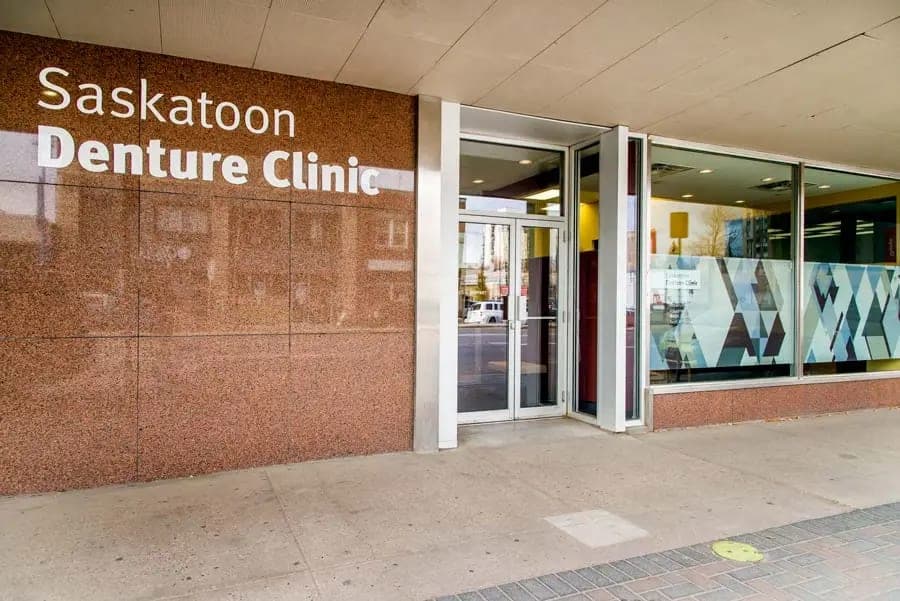 SeniorHome.ca - Saskatoon Denture Clinic