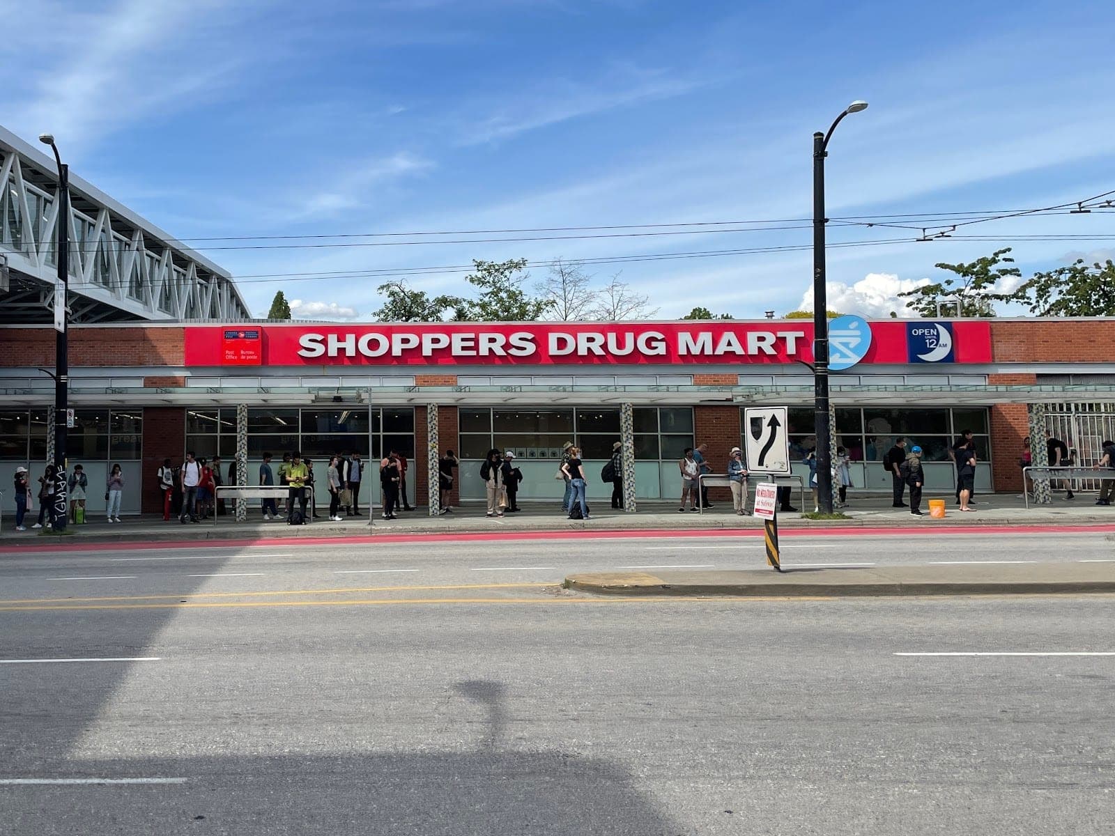 Shoppers Drug Mart (photo: Kevin T, via Google)
