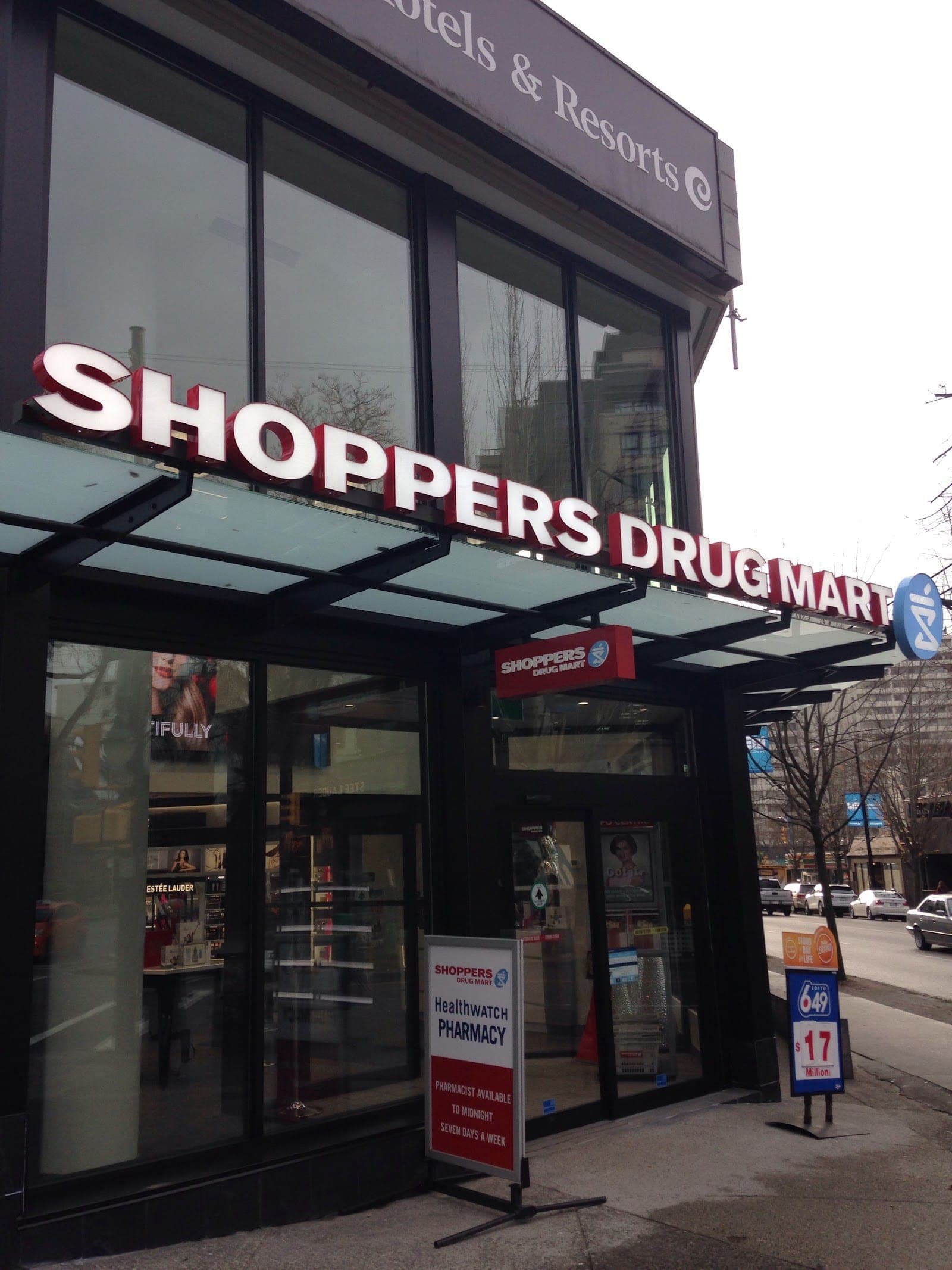 Shoppers Drug Mart (photo: Ian Sebastian Beaulieu, via Google)