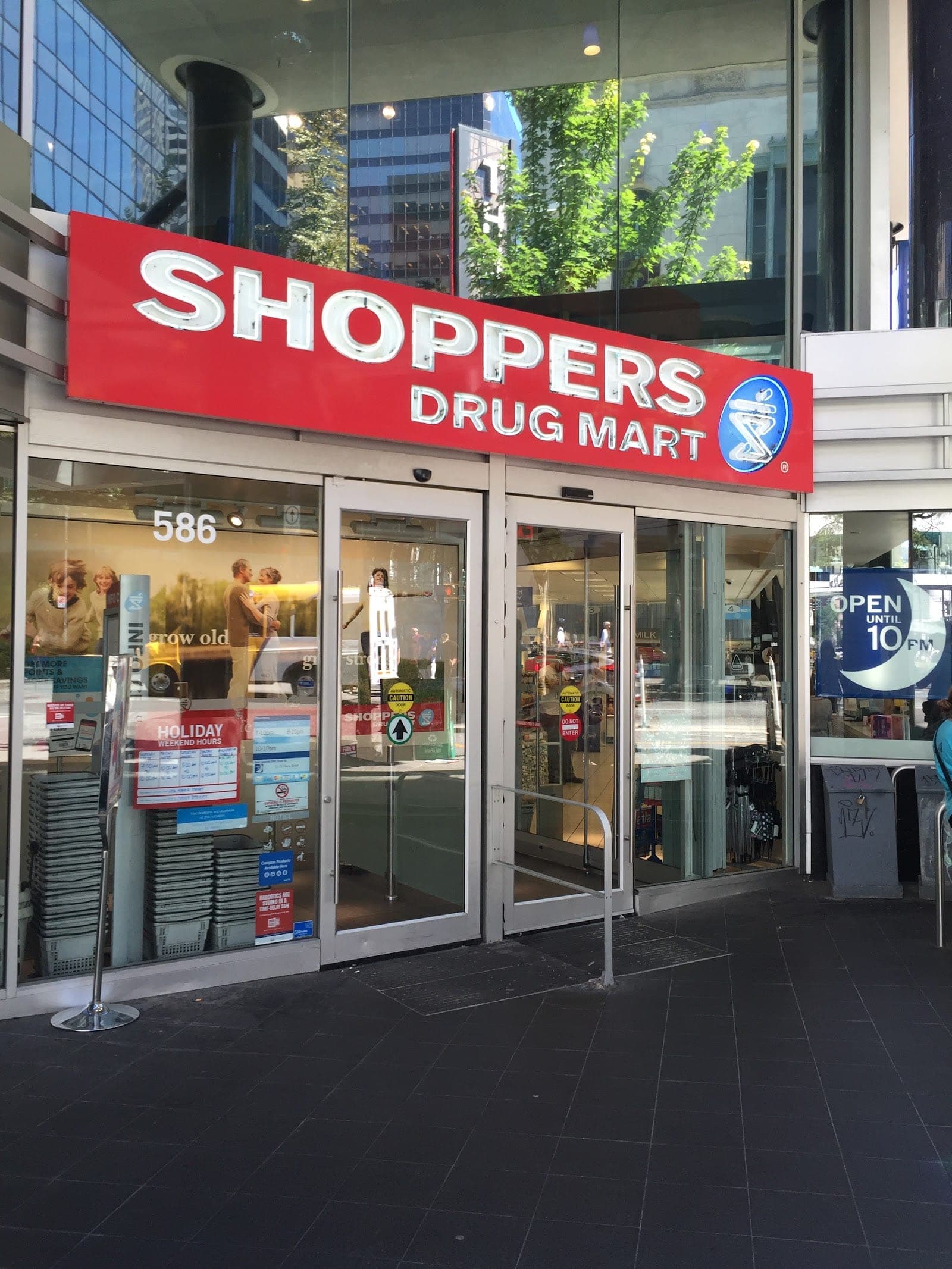 Shoppers Drug Mart (photo: Local Buzz, via Google)