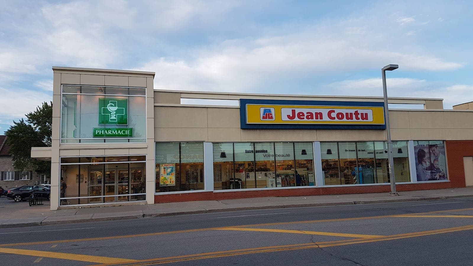 PJC Jean Coutu (photo: realbad99, via Google)