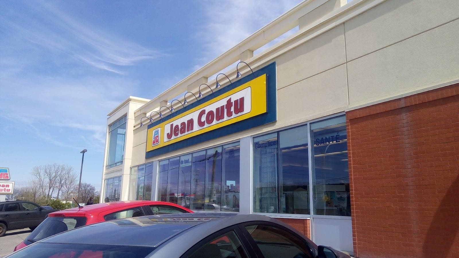 PJC Jean Coutu (photo: Fauteux Travel, via Google)