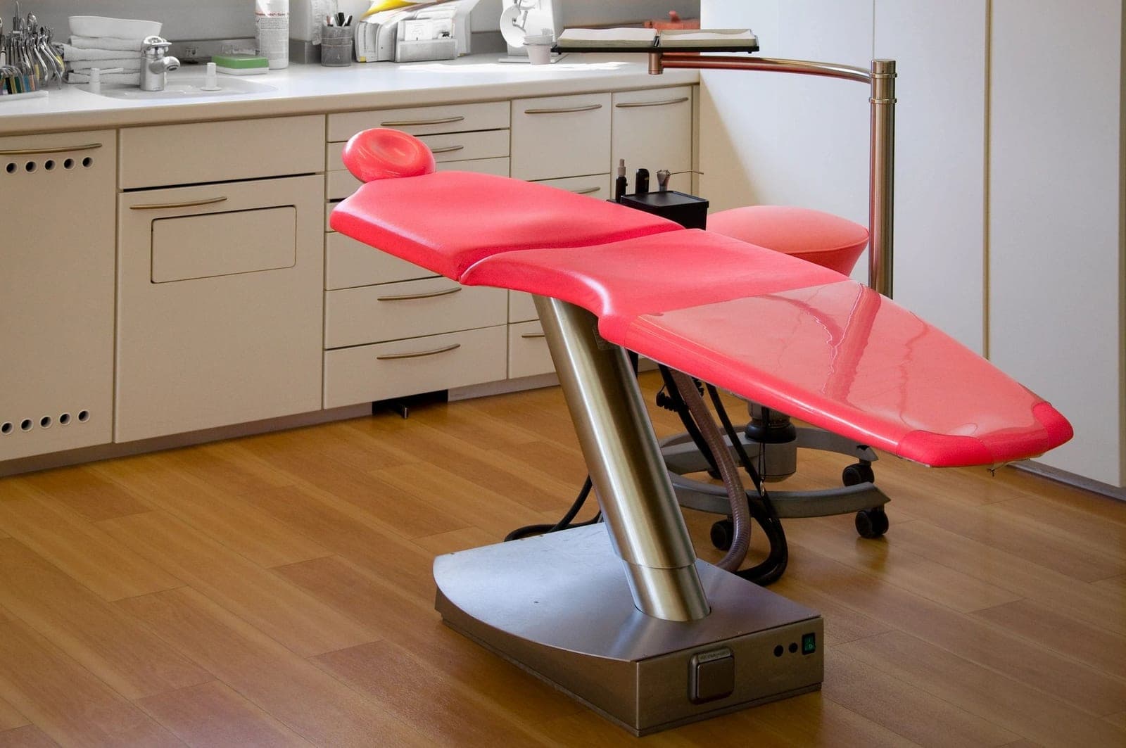 SeniorHome.ca - Royal Oak Denture Clinic