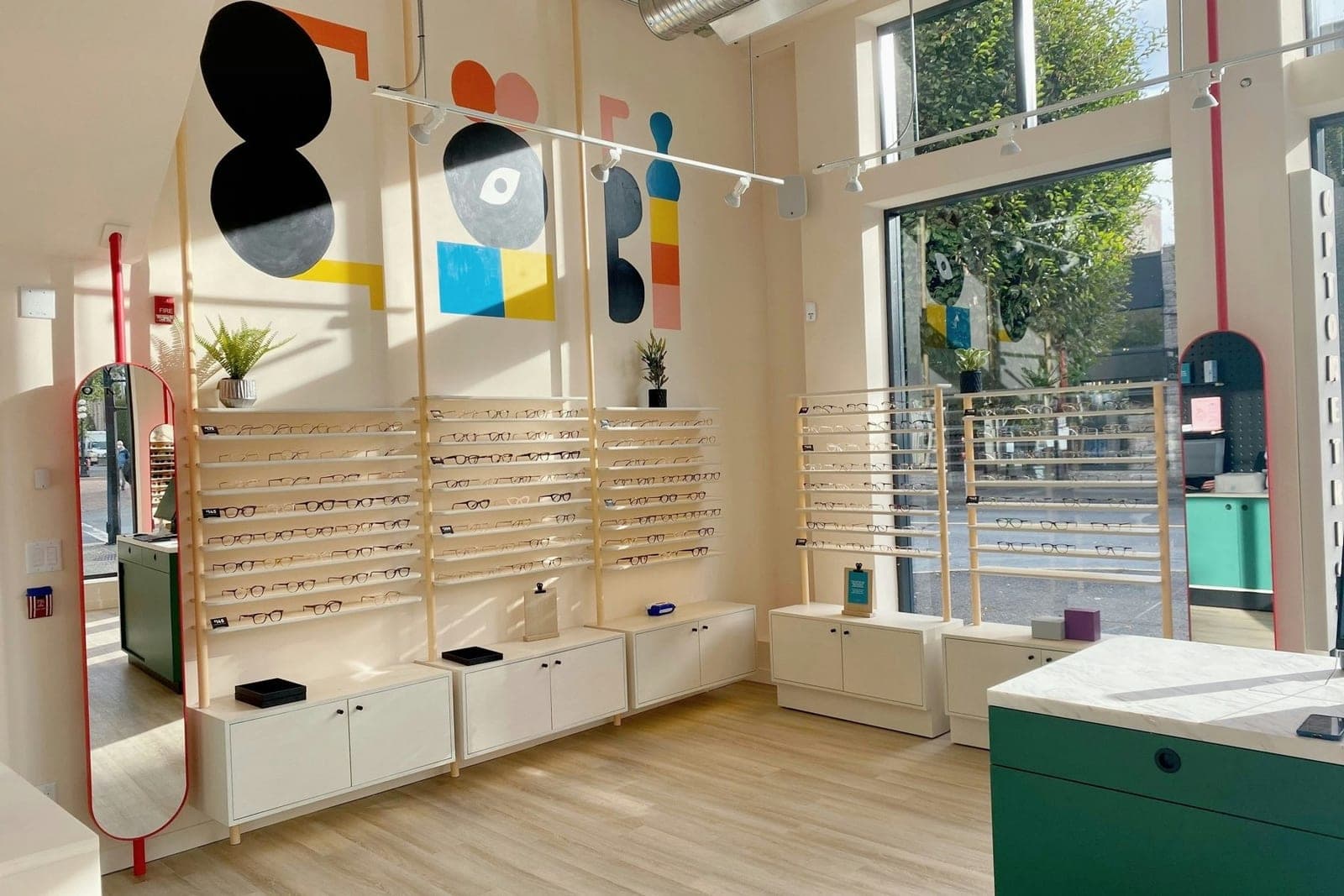 SeniorHome.ca - Bailey Nelson & Optometry - Government Street Victoria