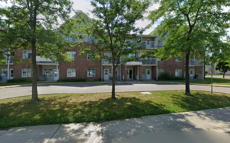 Residence Lucien Goulet - Photo 1