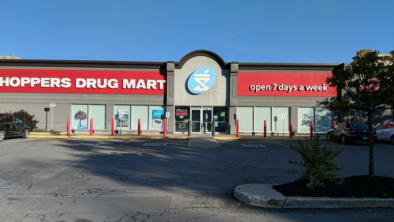 Shoppers Drug Mart (photo: Marcin Tandecki, via Google)