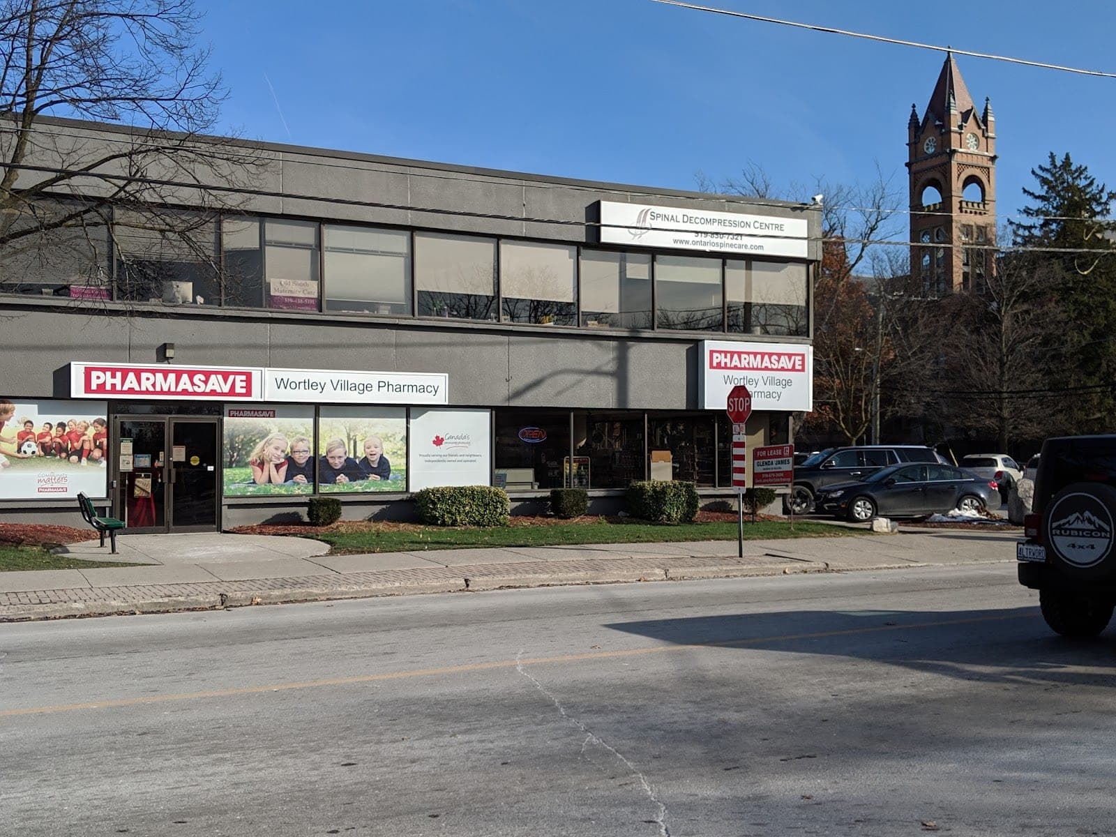 Pharmasave Wortley Village (photo: Marcin Tandecki, via Google)