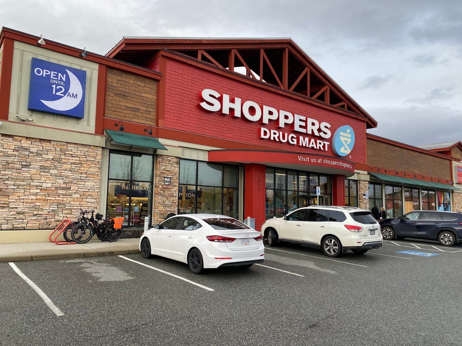 Shoppers Drug Mart (photo: Denis Ramos, via Google)
