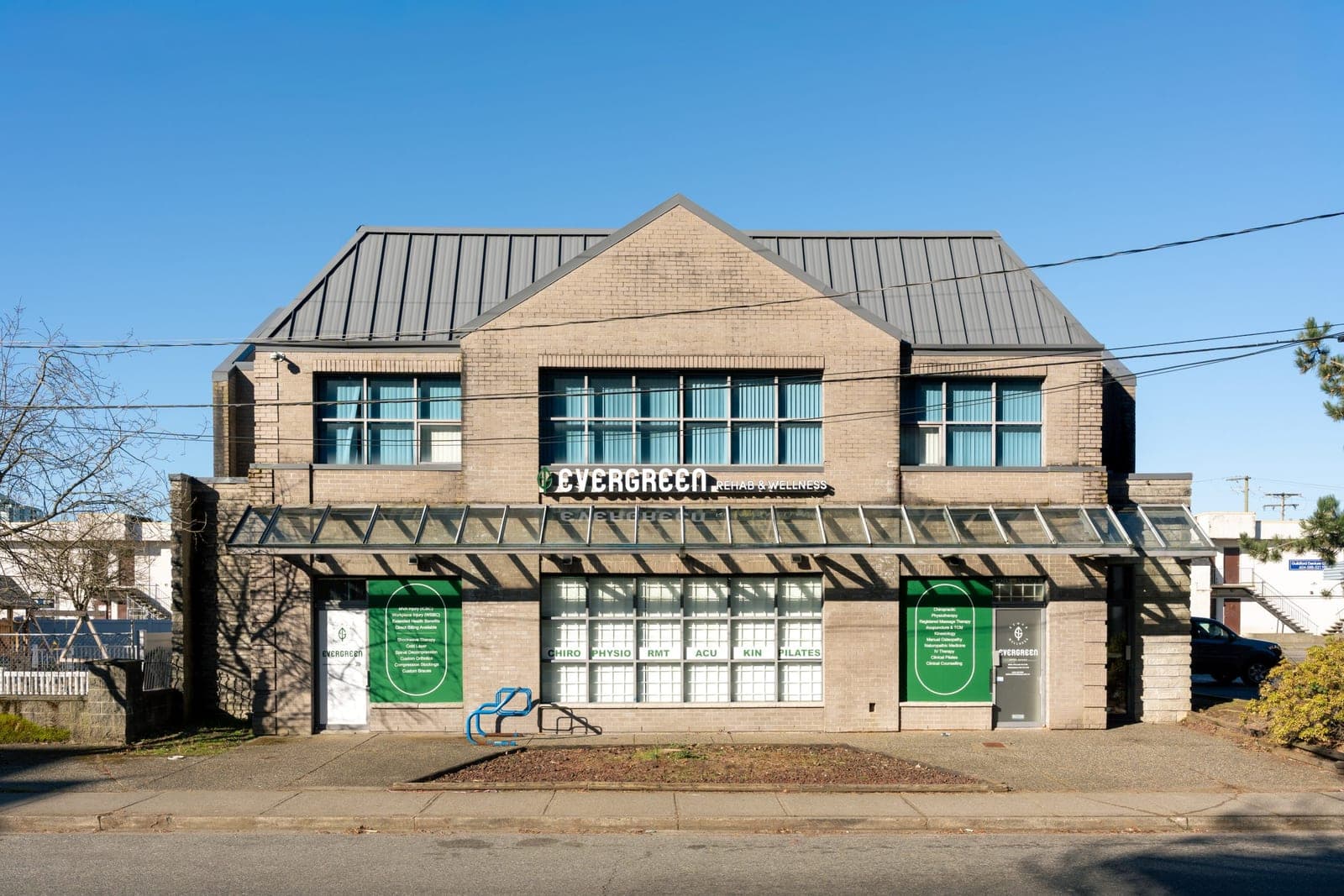 SeniorHome.ca - Evergreen Rehab & Wellness Surrey Guildford - Physiotherapy, Chiropractic & Massage
