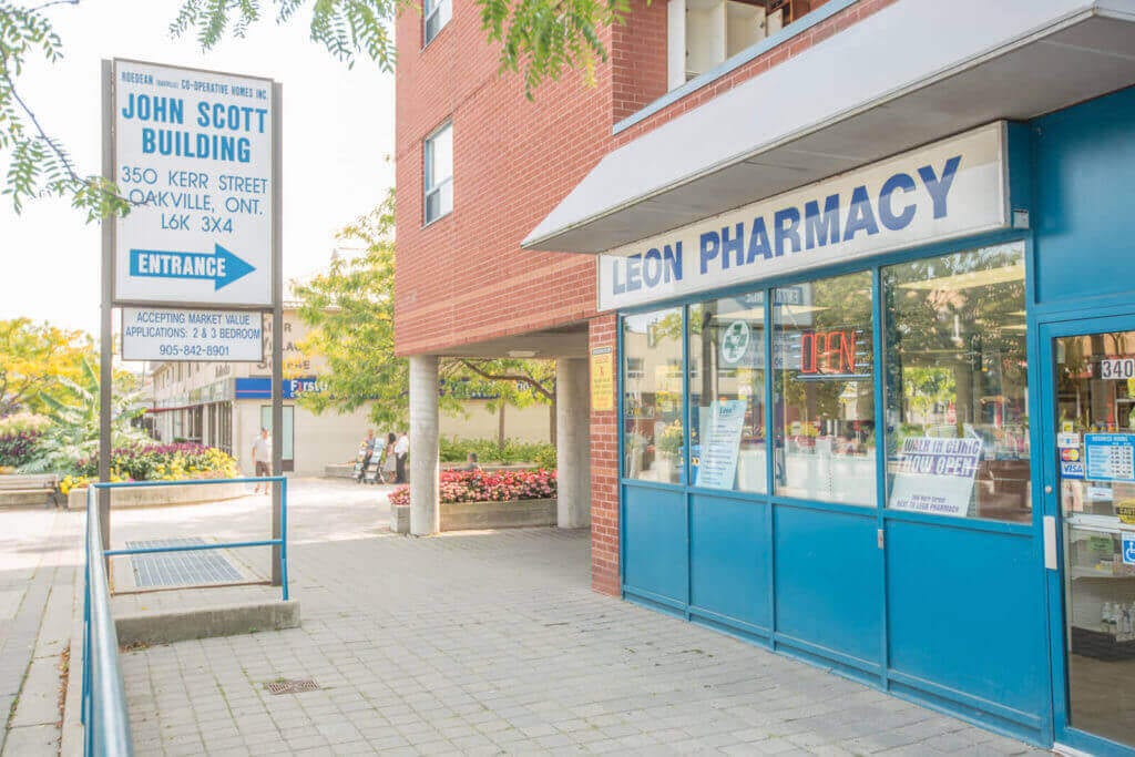 SeniorHome.ca - Leon Pharmacy