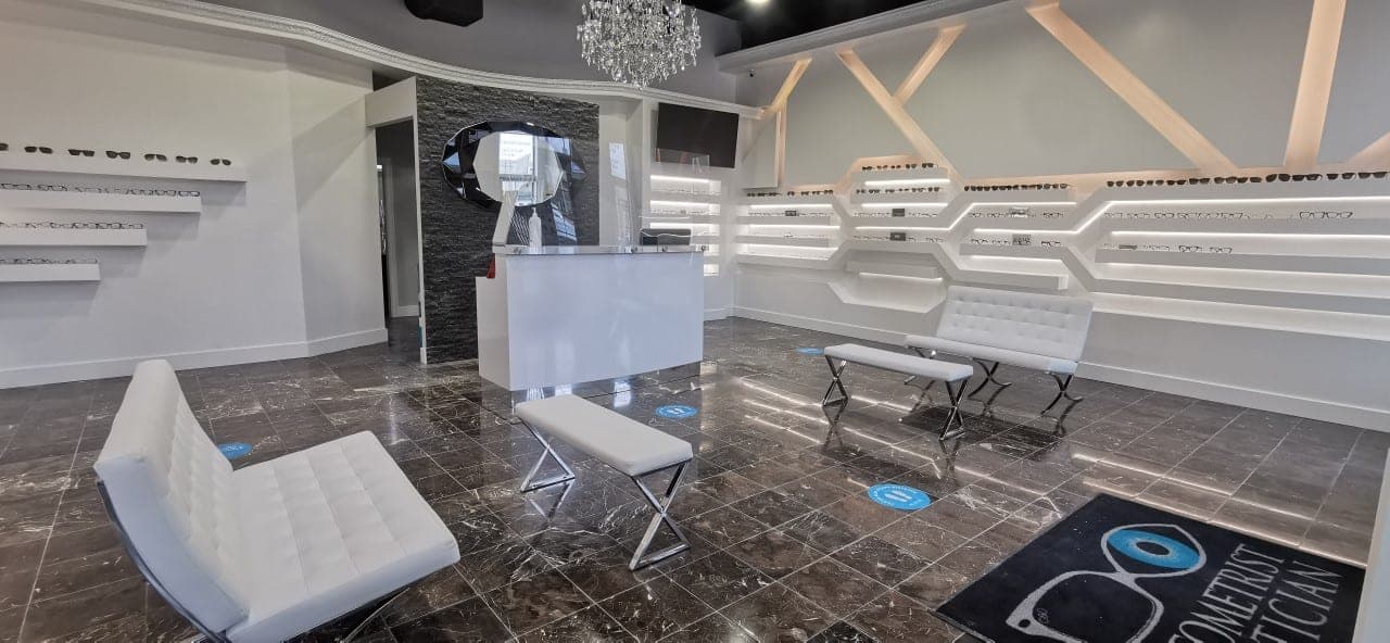 SeniorHome.ca - Oakville Vision Centre