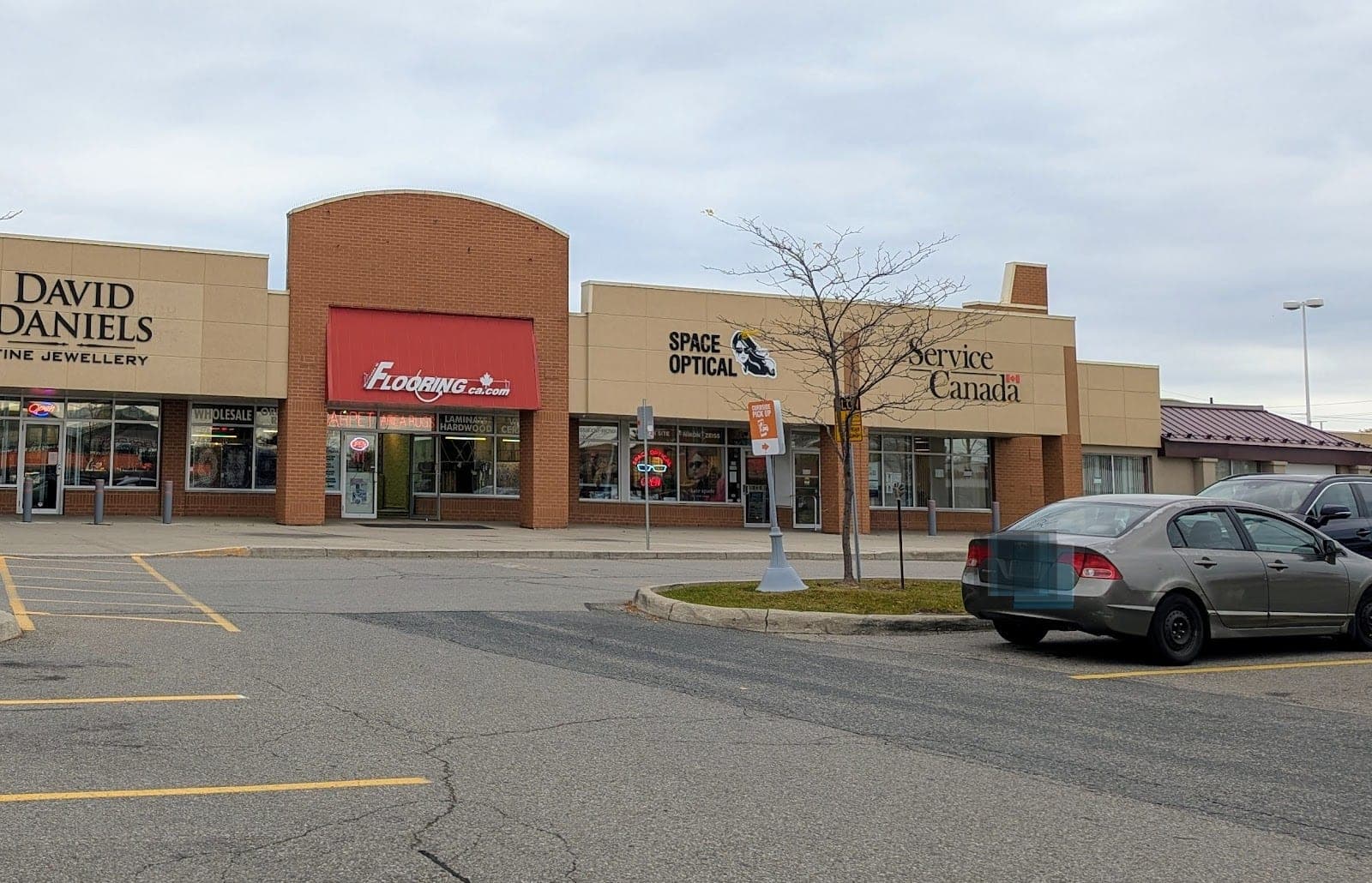 Space Optical Oakville (photo: B.A. D, via Google)