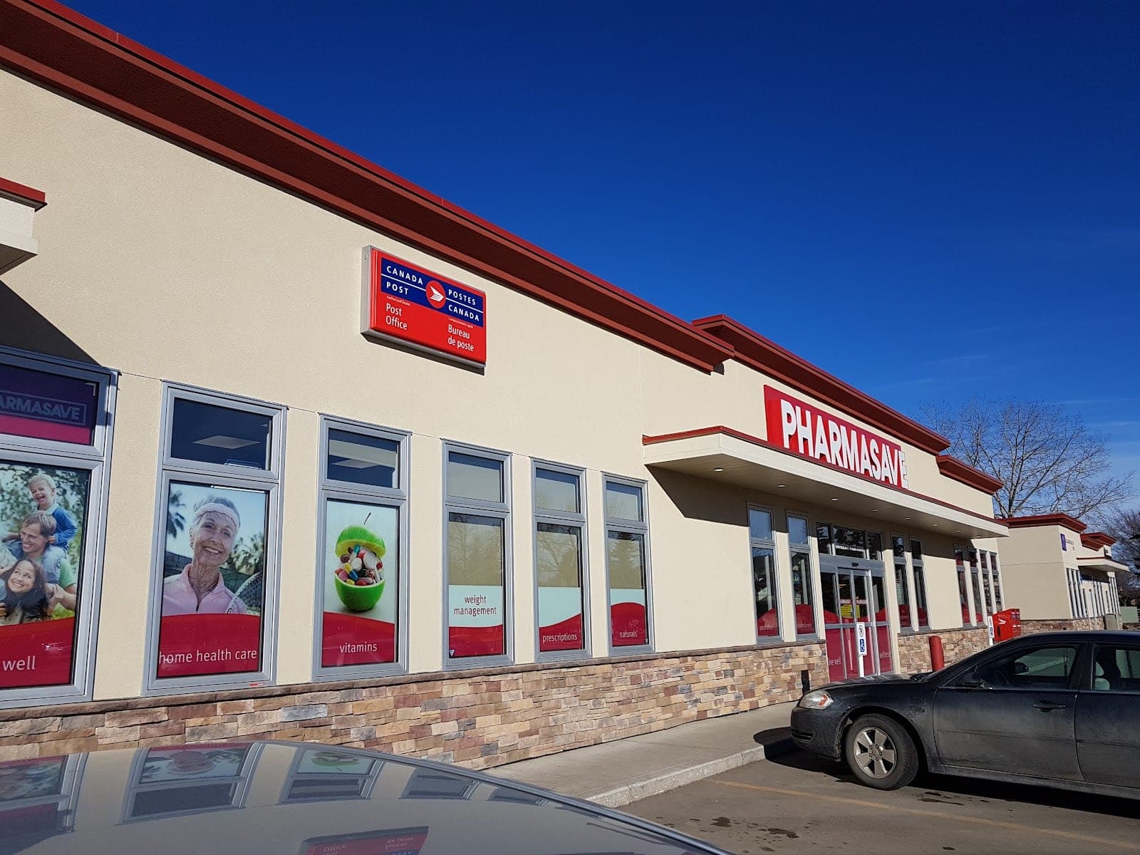 Pharmasave Gardiner Park Regina (photo: Rob Caufield, via Google)
