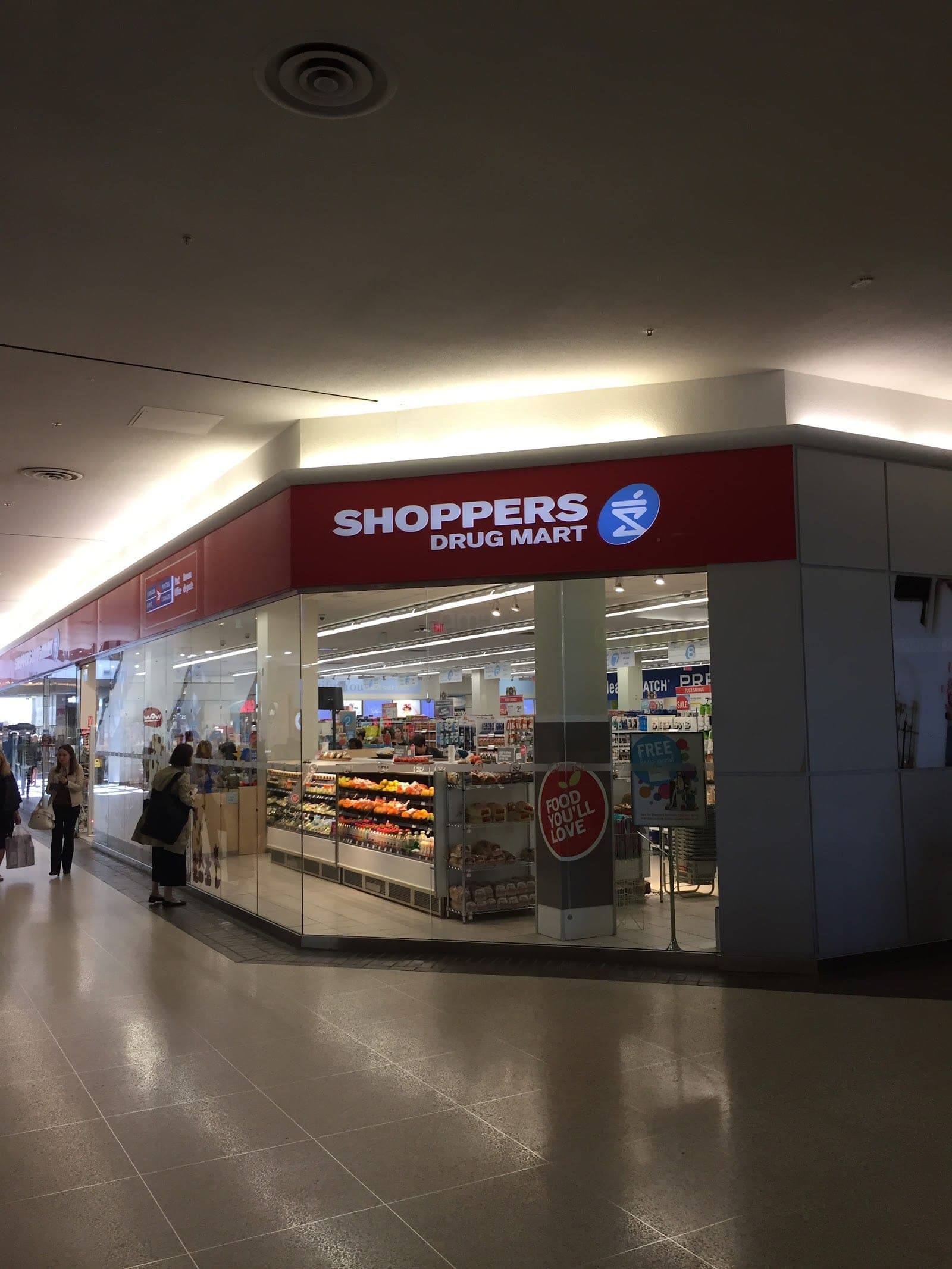 Shoppers Drug Mart (photo: Dave Kramer, via Google)