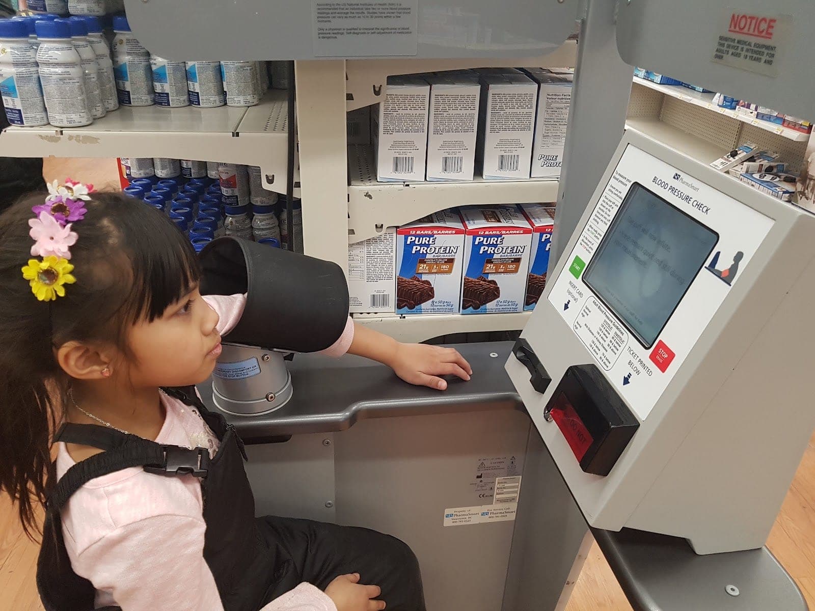 Walmart Pharmacy (photo: Alexa's toy land BILGERA, via Google)