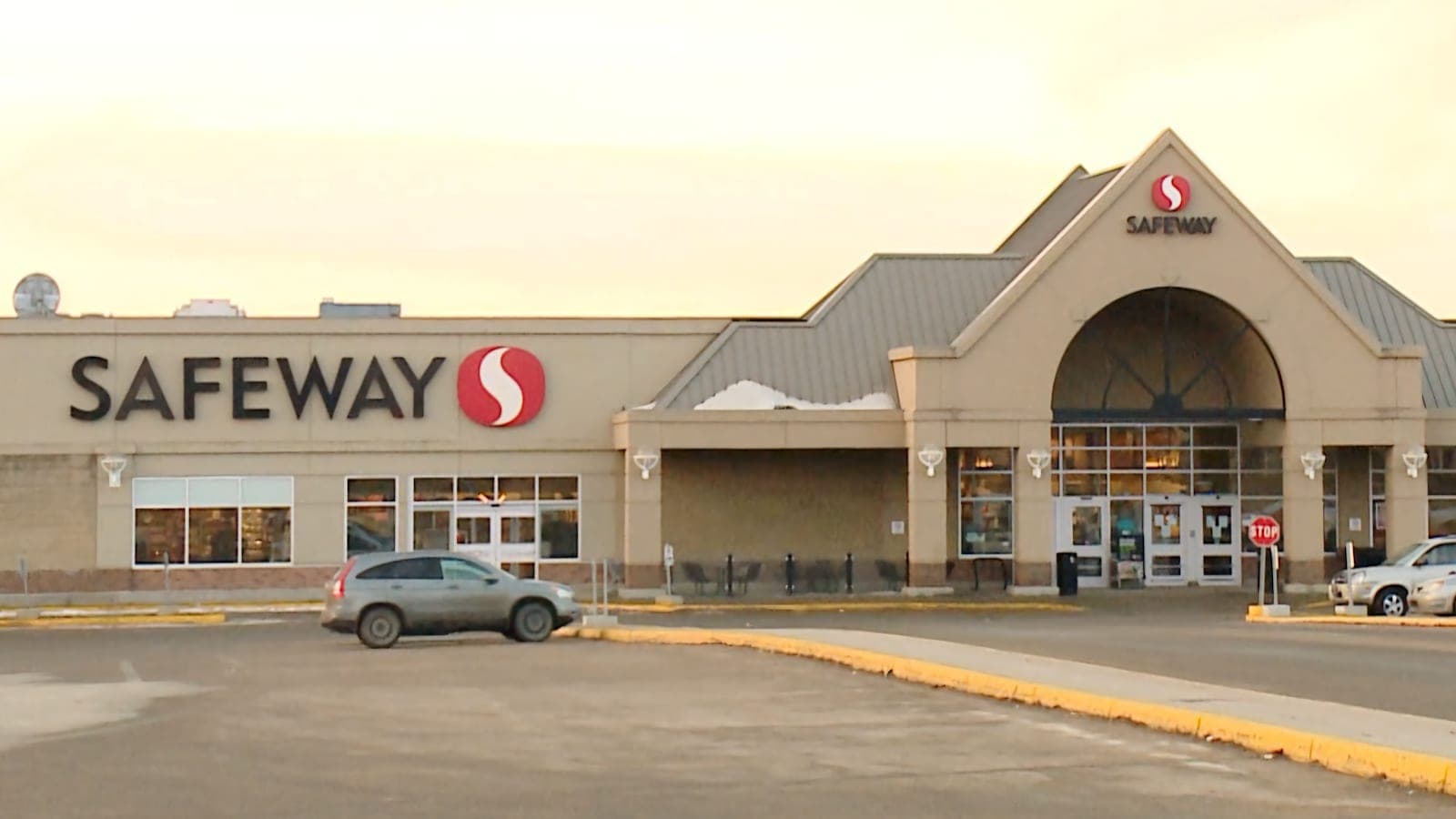 Safeway Pharmacy Northgate (photo: Lazarus, via Google)