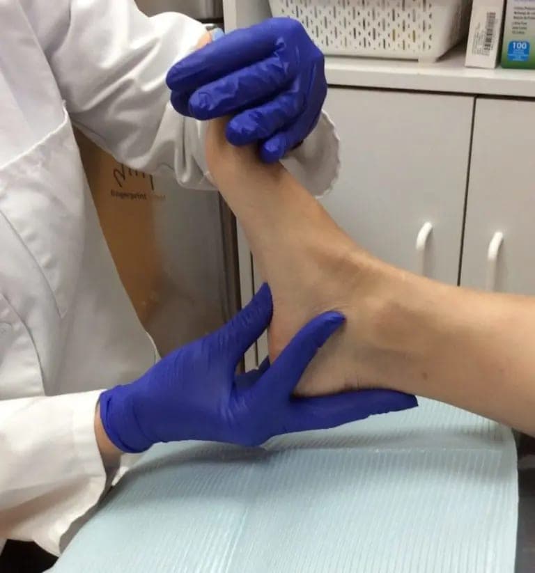 SeniorHome.ca - Hibbert & Associates Foot Clinic