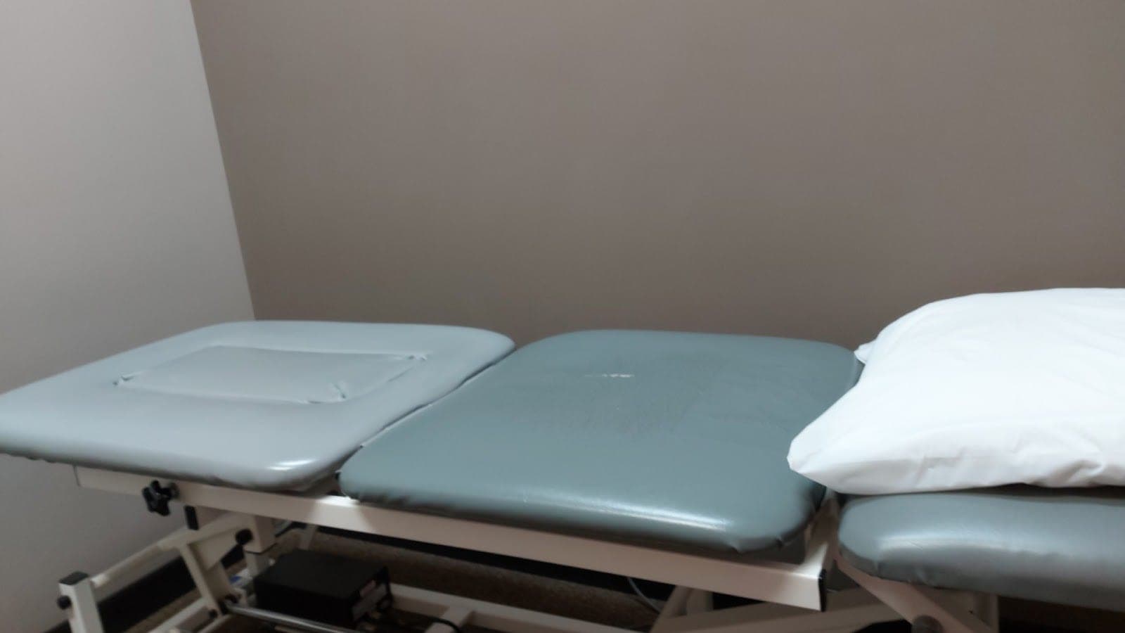 Arcola Physiotherapy & Acupuncture Clinic (photo: Jaime Lilley, via Google)