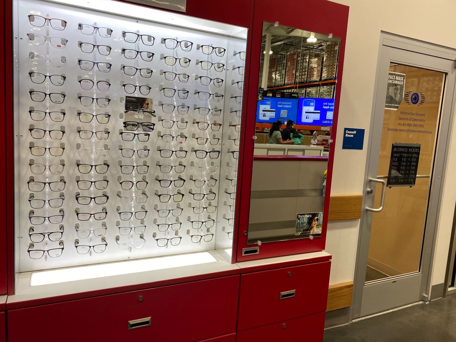 Costco Vision Center (photo: Karim Ali, via Google)
