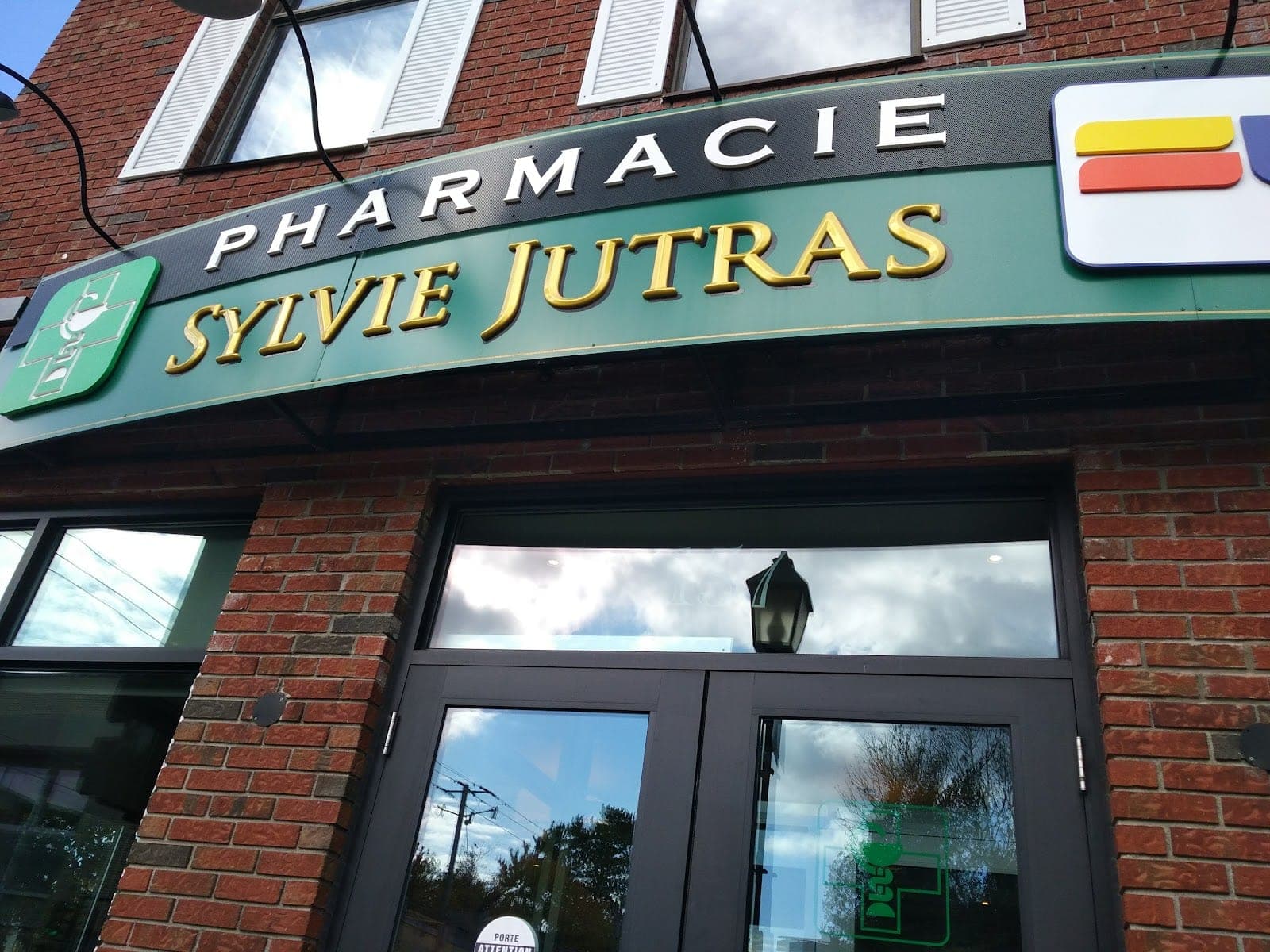 Uniprix Pharmacie Sylvie Jutras (photo: René Le Bertre, via Google)