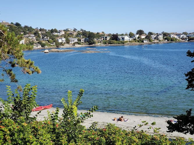 Oak bay - Photo 1