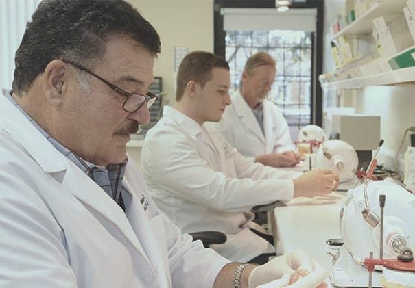 SeniorHome.ca - Centre de Denturologie Claude Genest