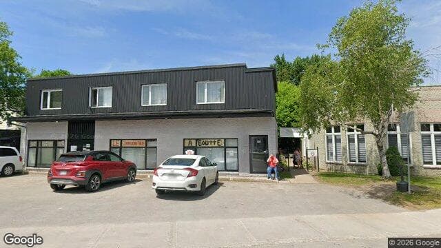 Implants Denture Clinic (Google Street View)