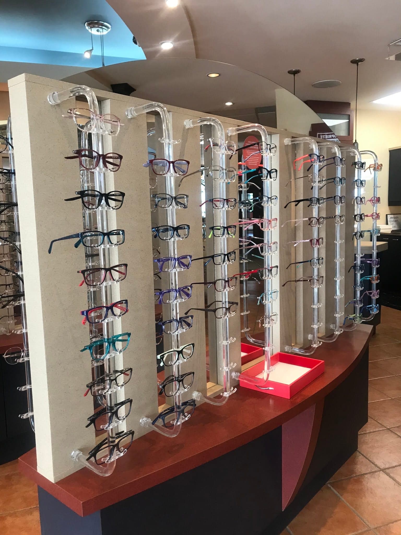 IRIS Optométristes et Opticiens - Alma (photo: Camille Rousseau, via Google)