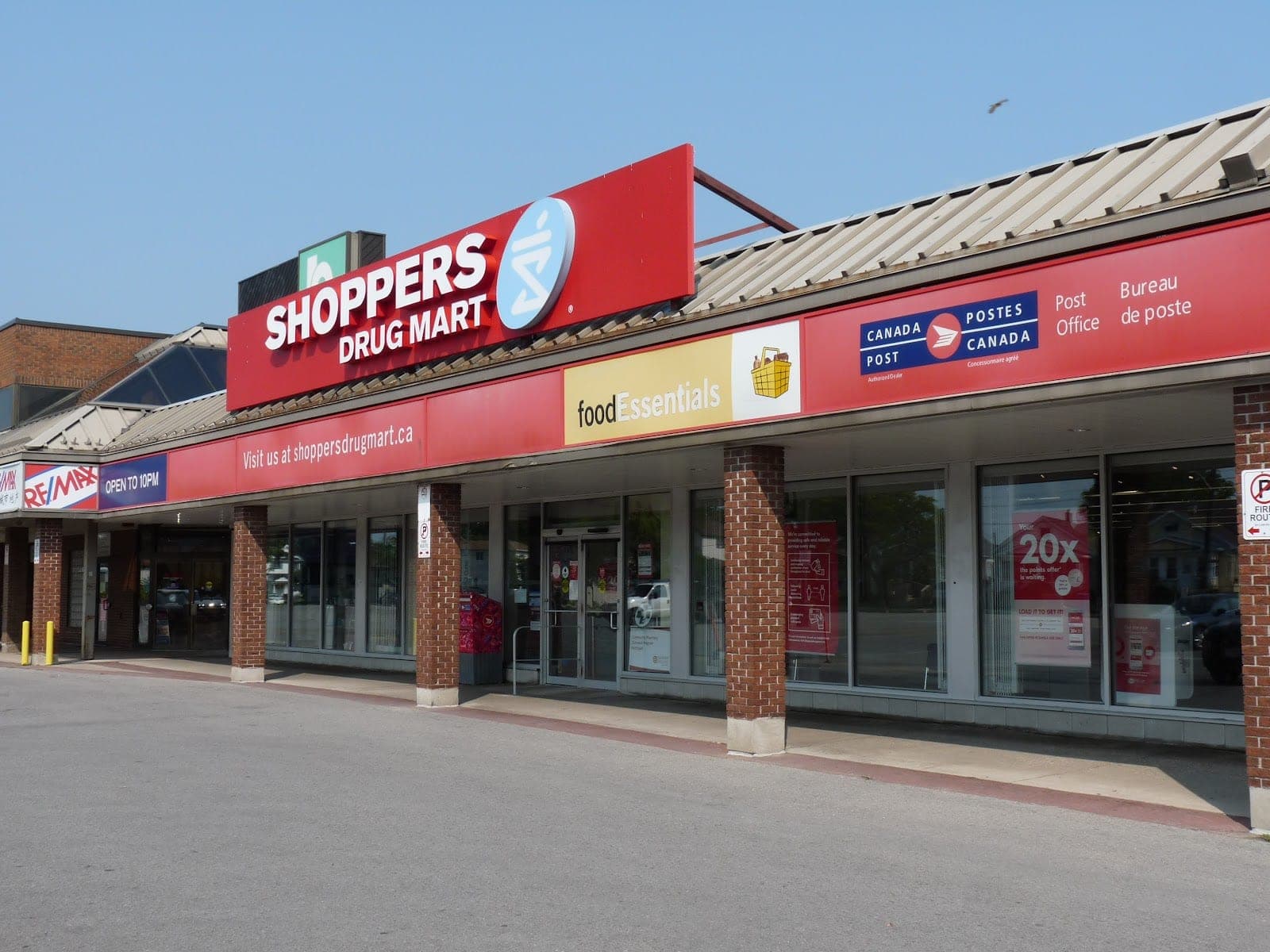 Shoppers Drug Mart (photo: Patrick Asselin, via Google)
