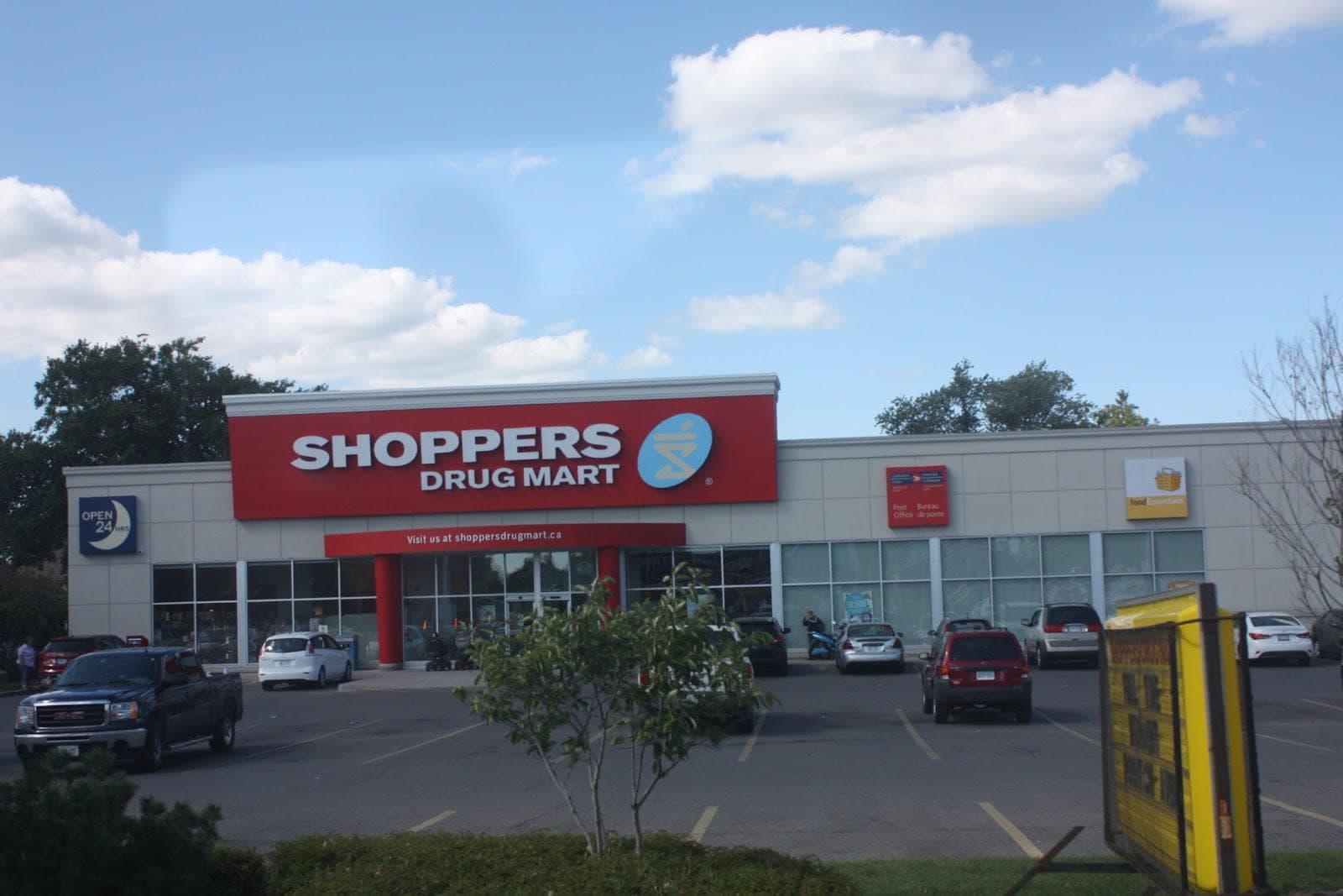Shoppers Drug Mart (photo: Sydney Eatz, via Google)