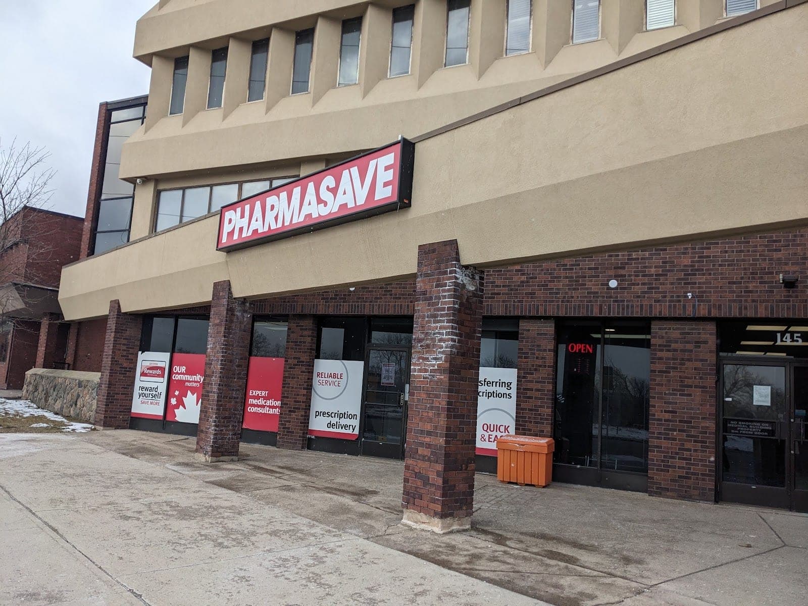 Pharmasave (photo: JC Le, via Google)