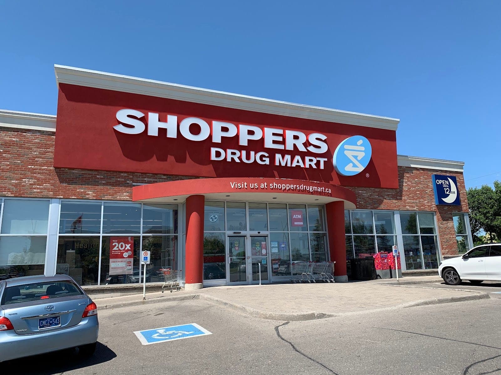 Shoppers Drug Mart (photo: Jason Xin, via Google)