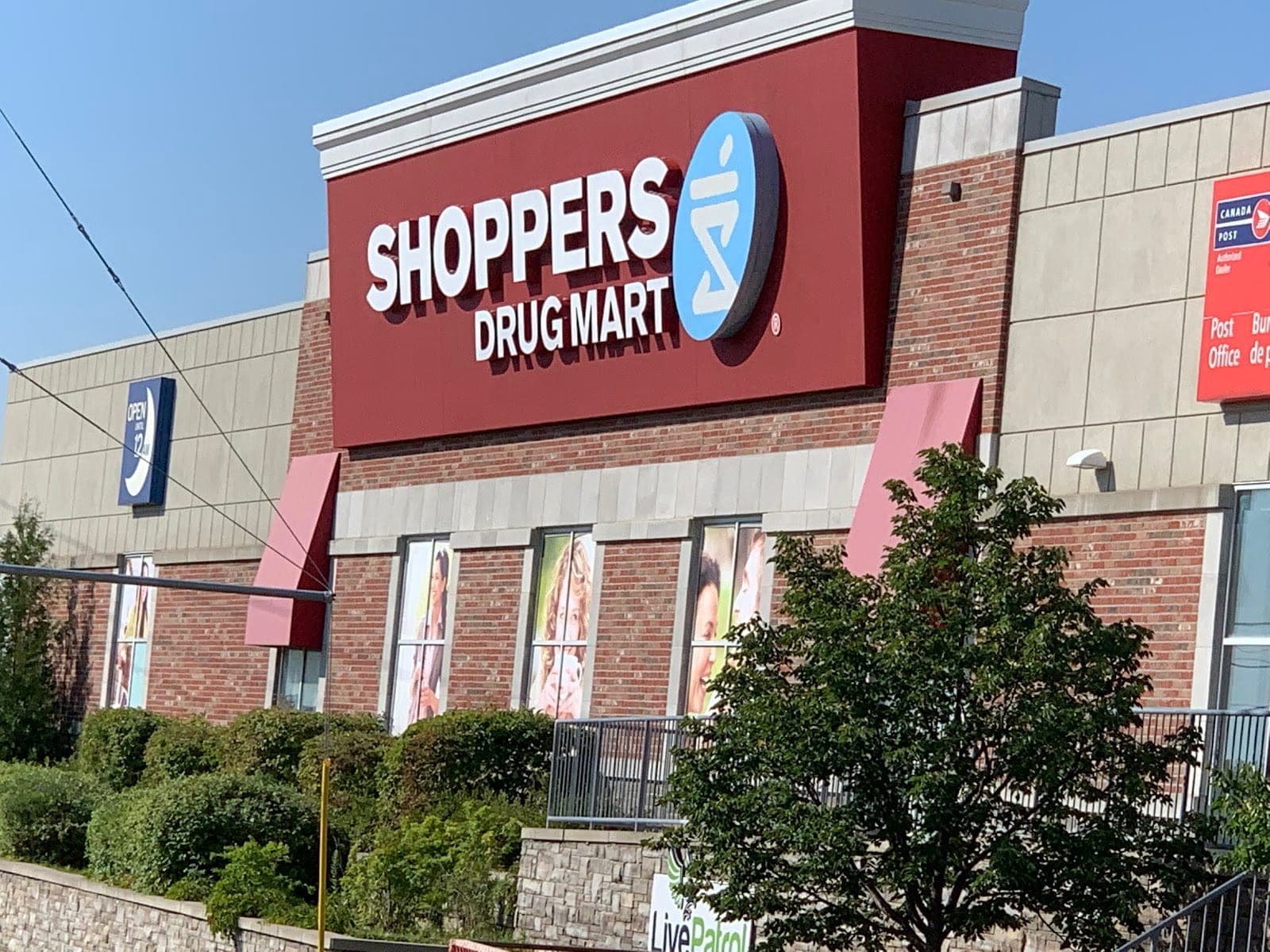 Shoppers Drug Mart (photo: Jason Xin, via Google)