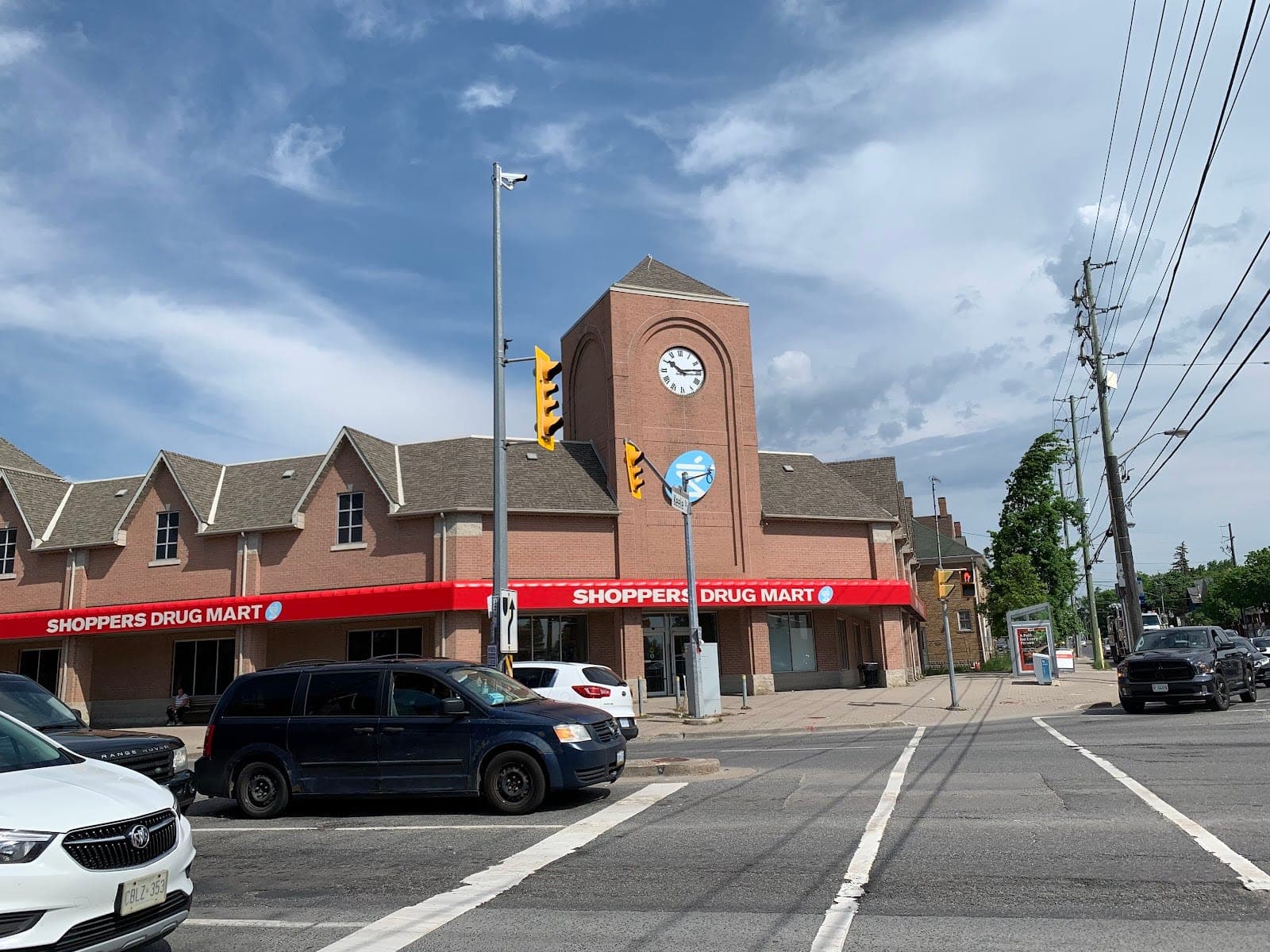 Shoppers Drug Mart (photo: Jason Xin, via Google)