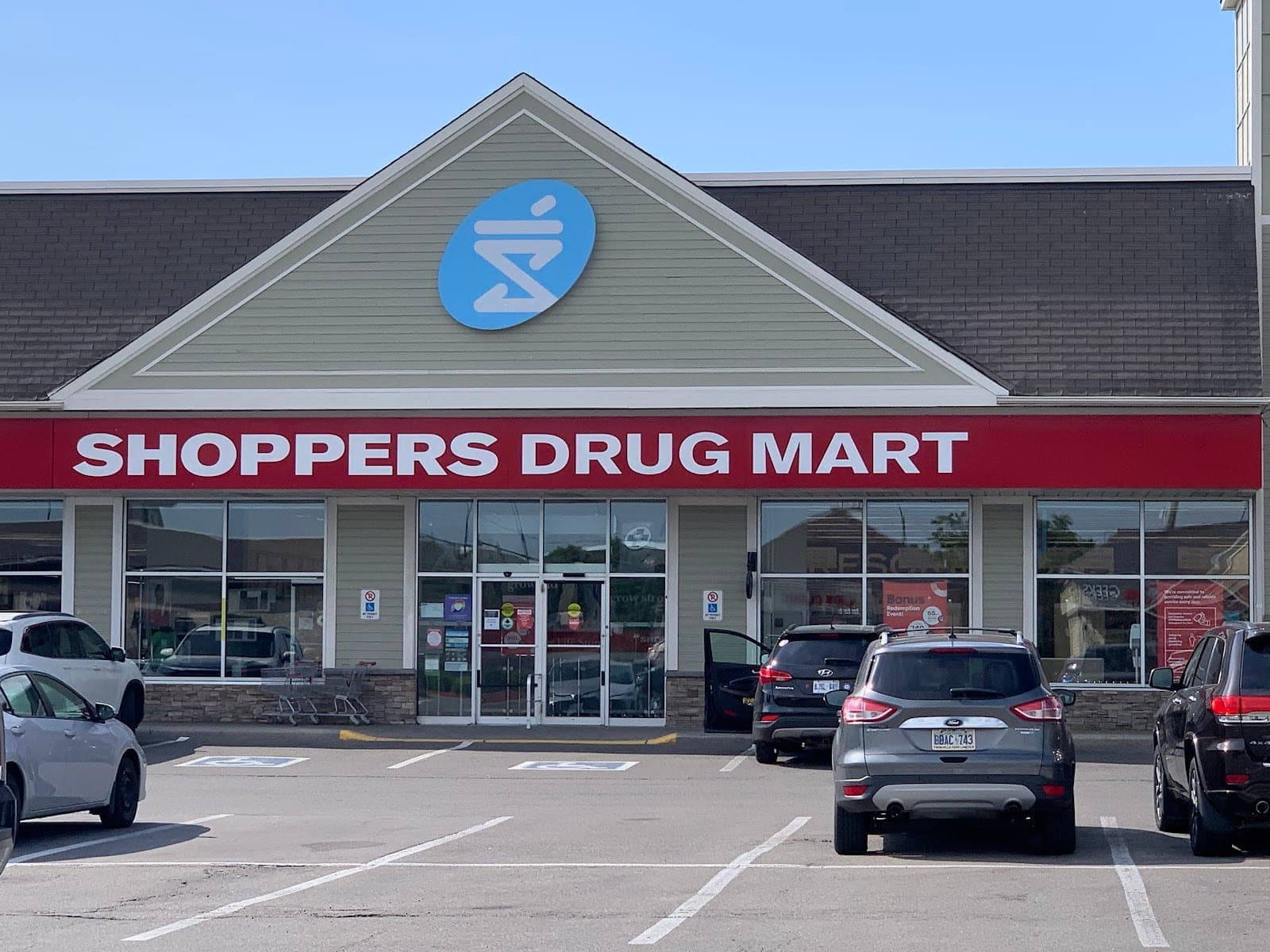 Shoppers Drug Mart (photo: Jason Xin, via Google)