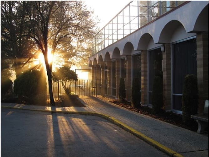 Hawthorne Seniors Care Community - Photo 1