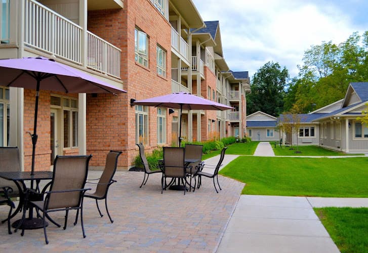 Queensview Retirement Community - Photo 1