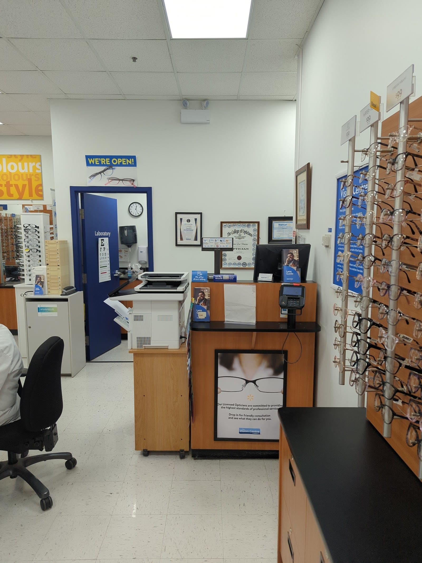Walmart Vision Centre (photo: Dan Mayville, via Google)