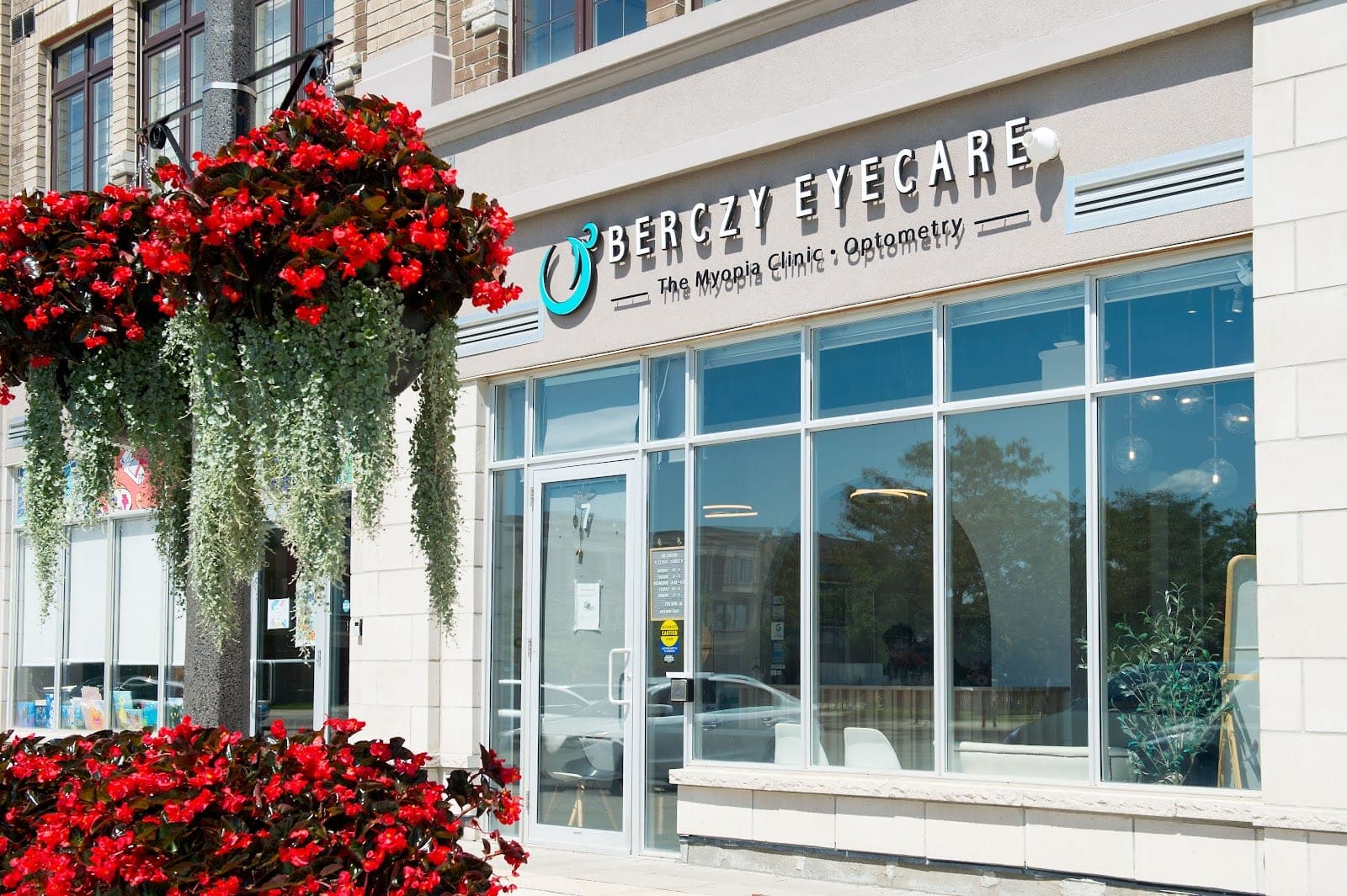 Berczy Eyecare - The Myopia Clinic • Medical Optometry - Dr. Rosina Cheung & Associates (photo: Berczy Eyecare - The Myopia Clinic • Medical Optometry - Dr. Rosina Cheung & Associates, via Google)