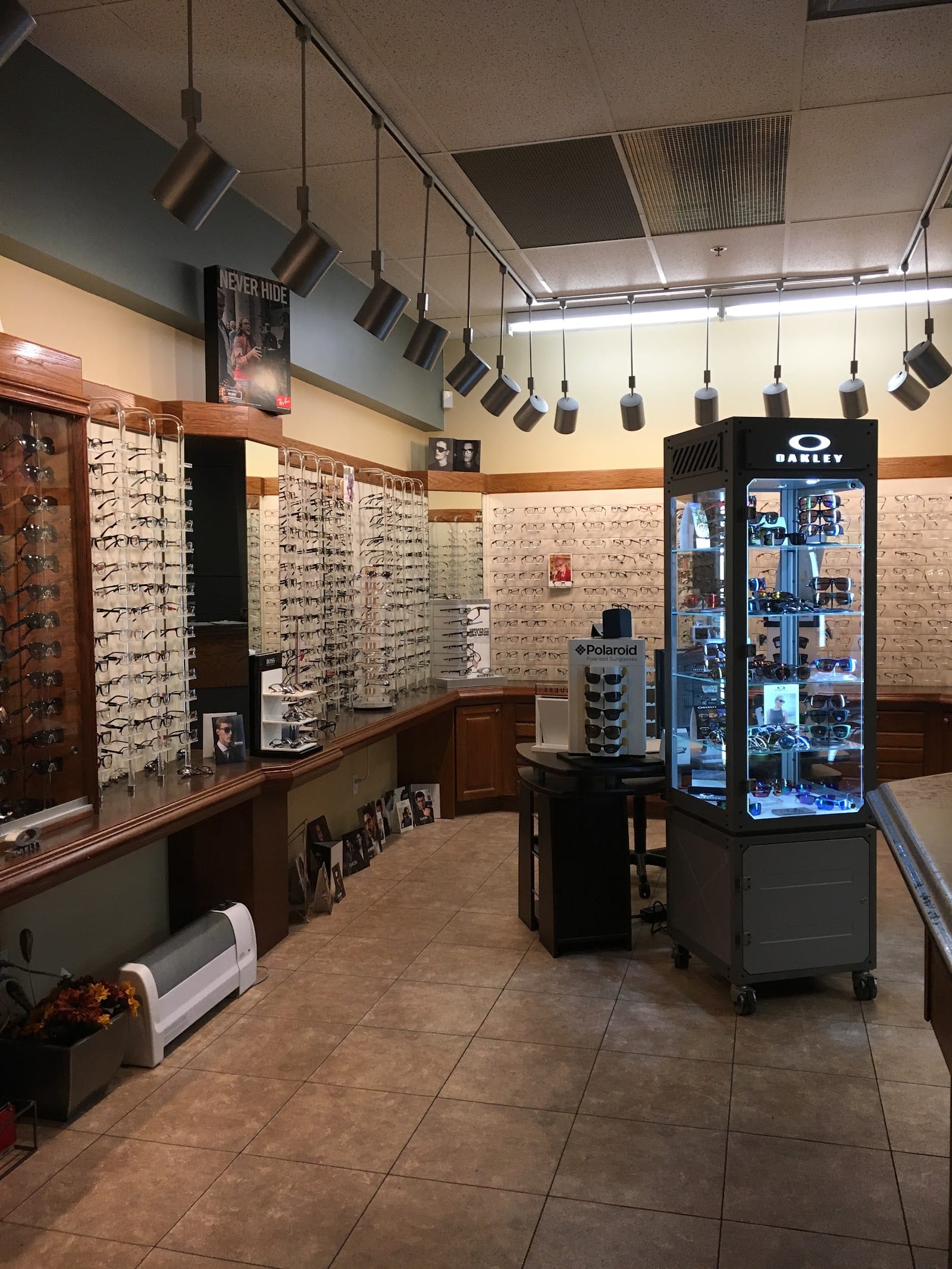 Chelmsford Eyecare-Dr. Tony Kusnierczyk & Dr. Stephanie Leroux (photo: Chelmsford Eyecare-Dr. Tony Kusnierczyk & Dr. Stephanie Leroux, via Google)