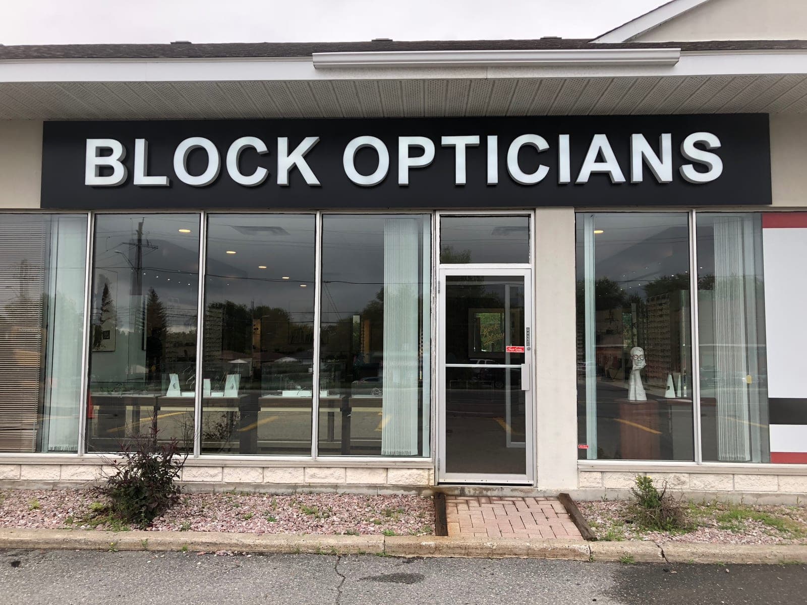 SeniorHome.ca - Block Opticians