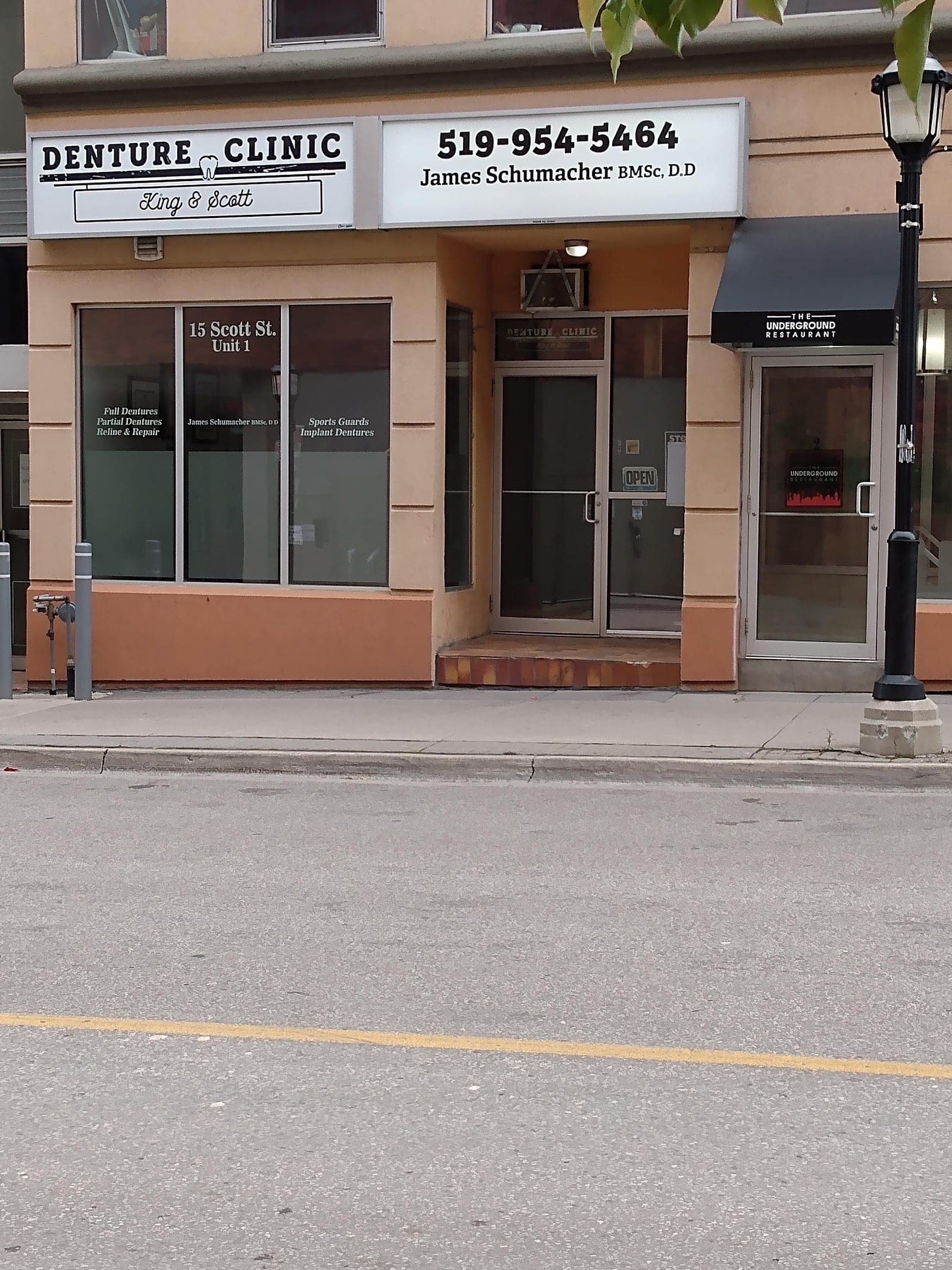King & Scott Denture Clinic (photo: F. T., via Google)