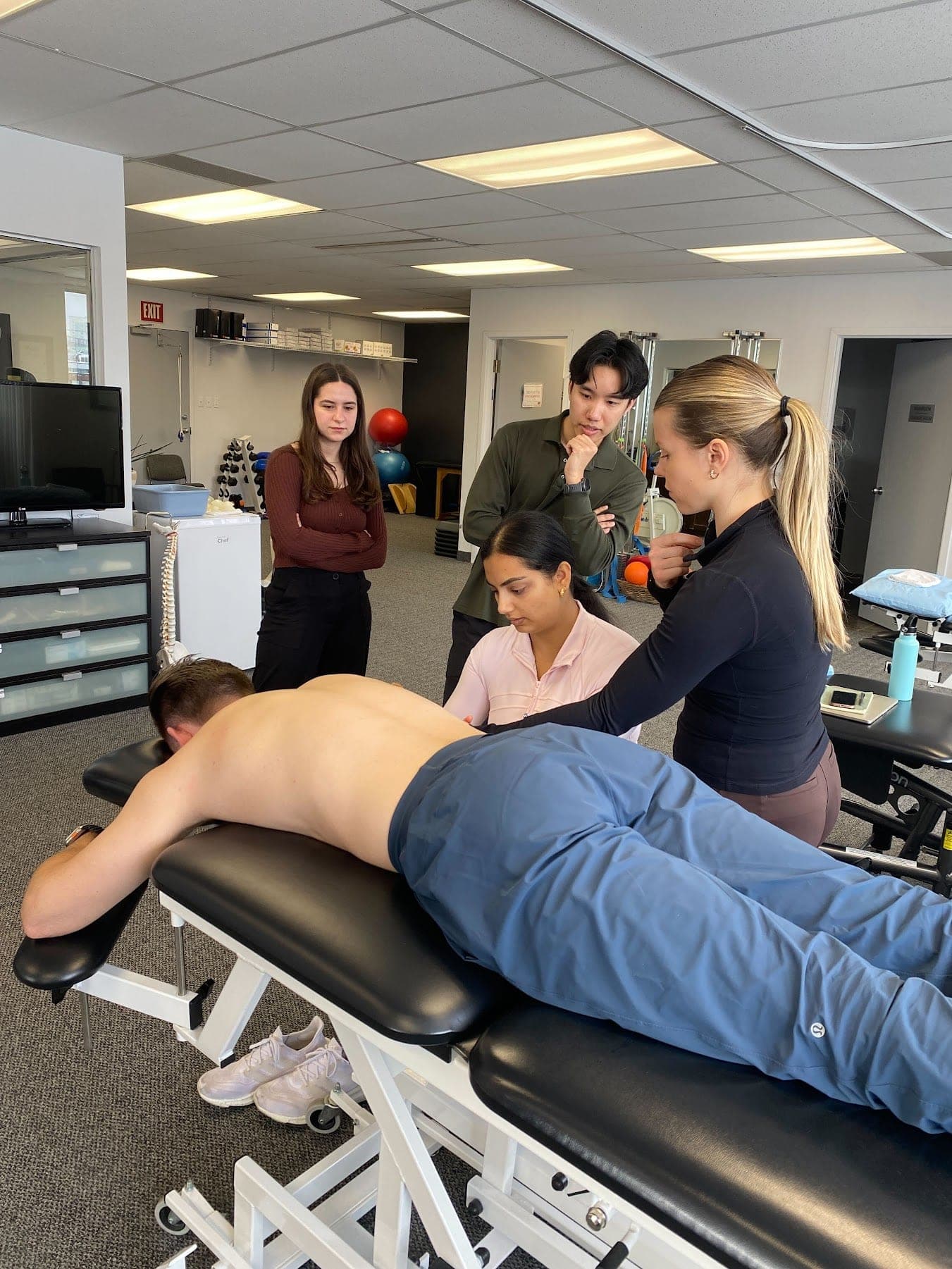 SeniorHome.ca - SOS Physiotherapy - Belmont