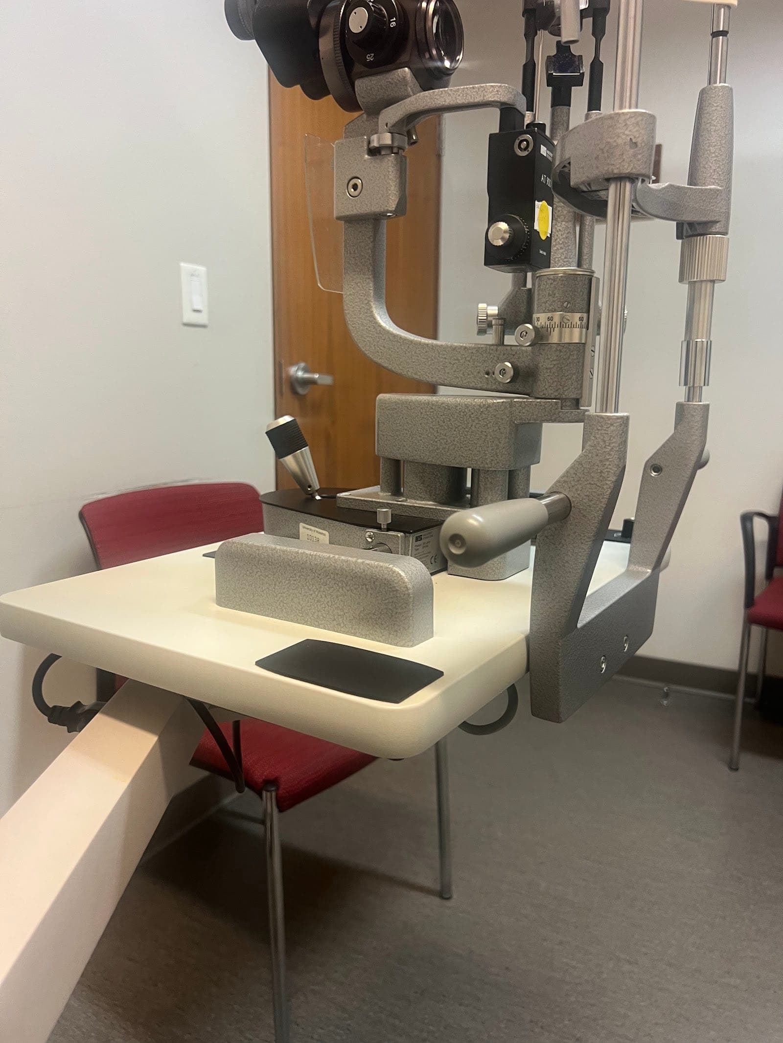 Waterloo Eye Institute Kitchener Clinic (Health Sciences Optometry Clinic) (photo: Mevlüt Özkişi, via Google)