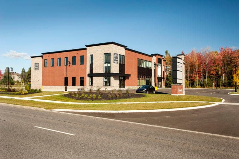 SeniorHome.ca - Ivoire Sherbrooke Denturologistes / Lionel-Groulx