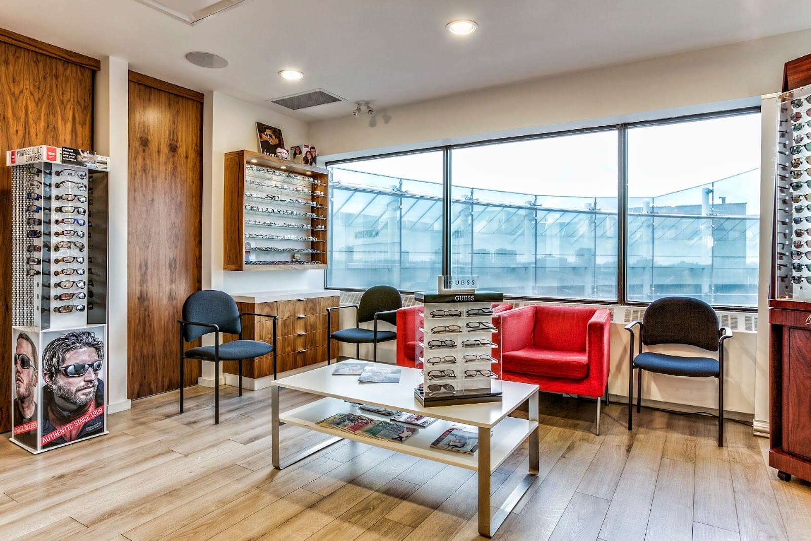 Yorkdale Eyecare - Dr. Layla Sabet & Associates (photo: Yorkdale Eyecare - Dr. Layla Sabet & Associates, via Google)