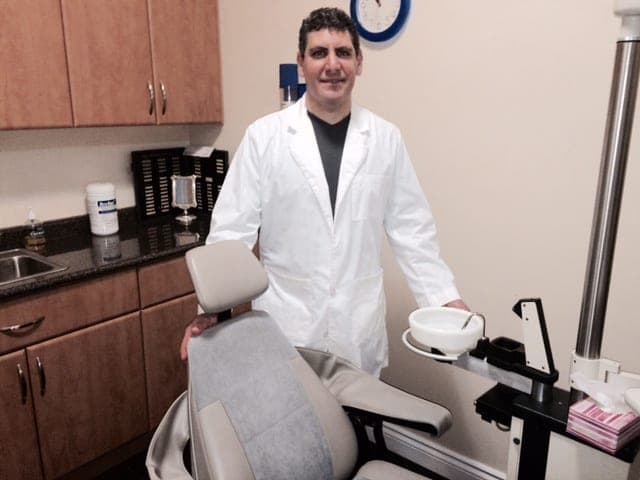 SeniorHome.ca - Baravyan Denture Clinic