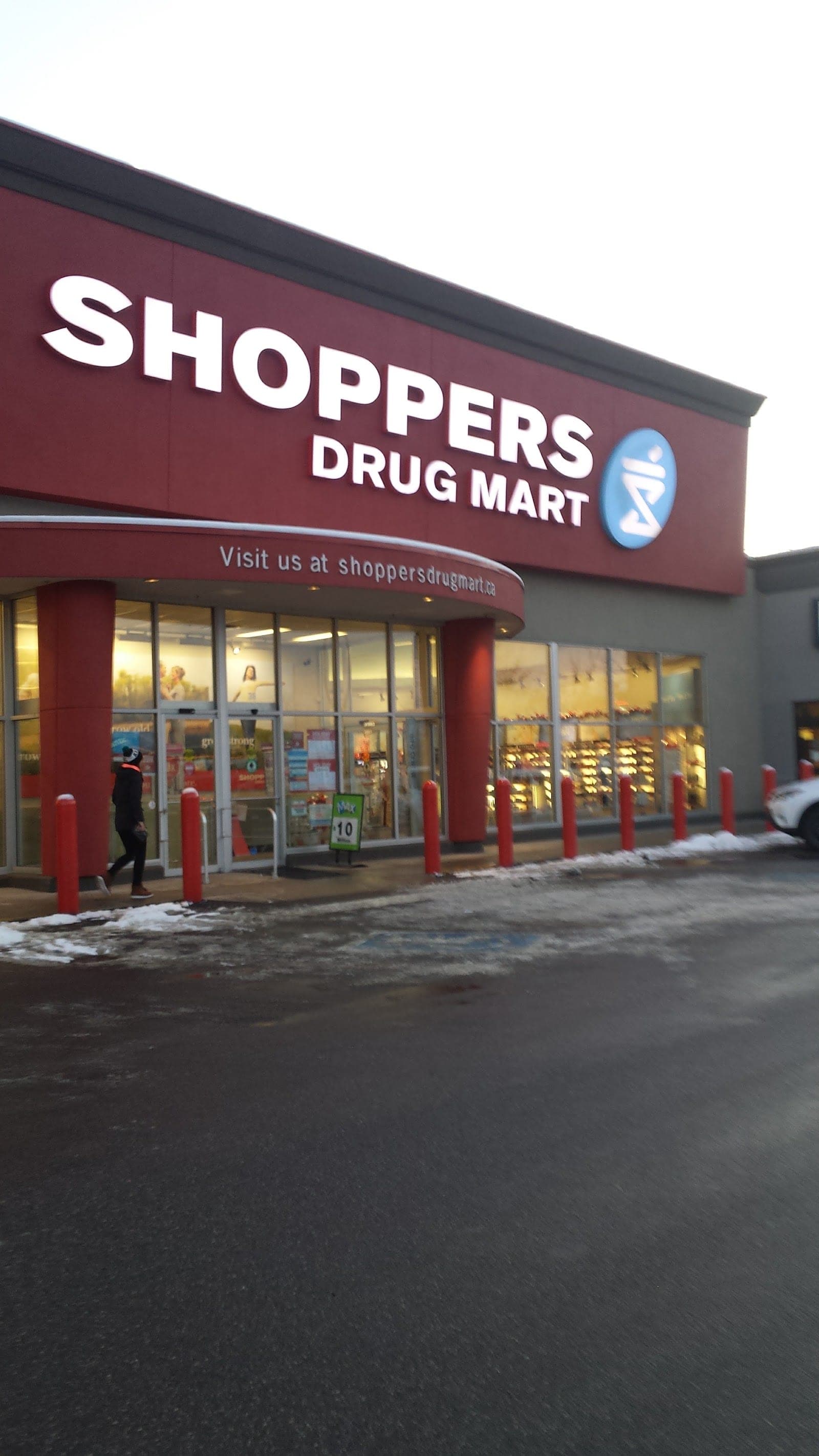 Shoppers Drug Mart (photo: Melissa “Melissa-Elizabeth”, via Google)